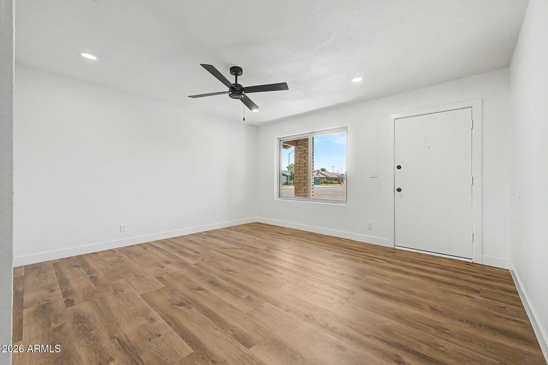 MELROSE PARK PARADISE - Residential