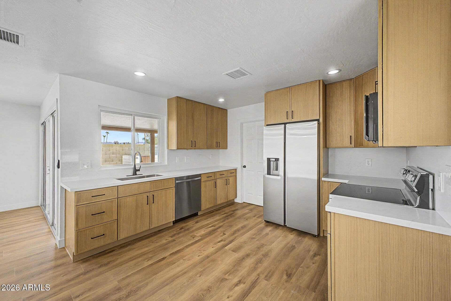 MELROSE PARK PARADISE - Residential