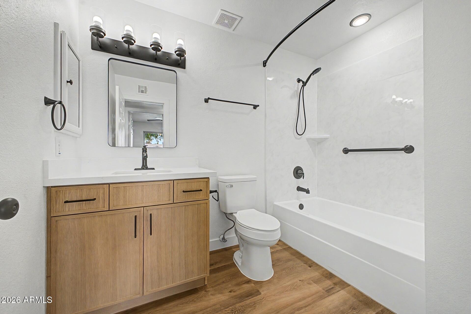 MELROSE PARK PARADISE - Residential