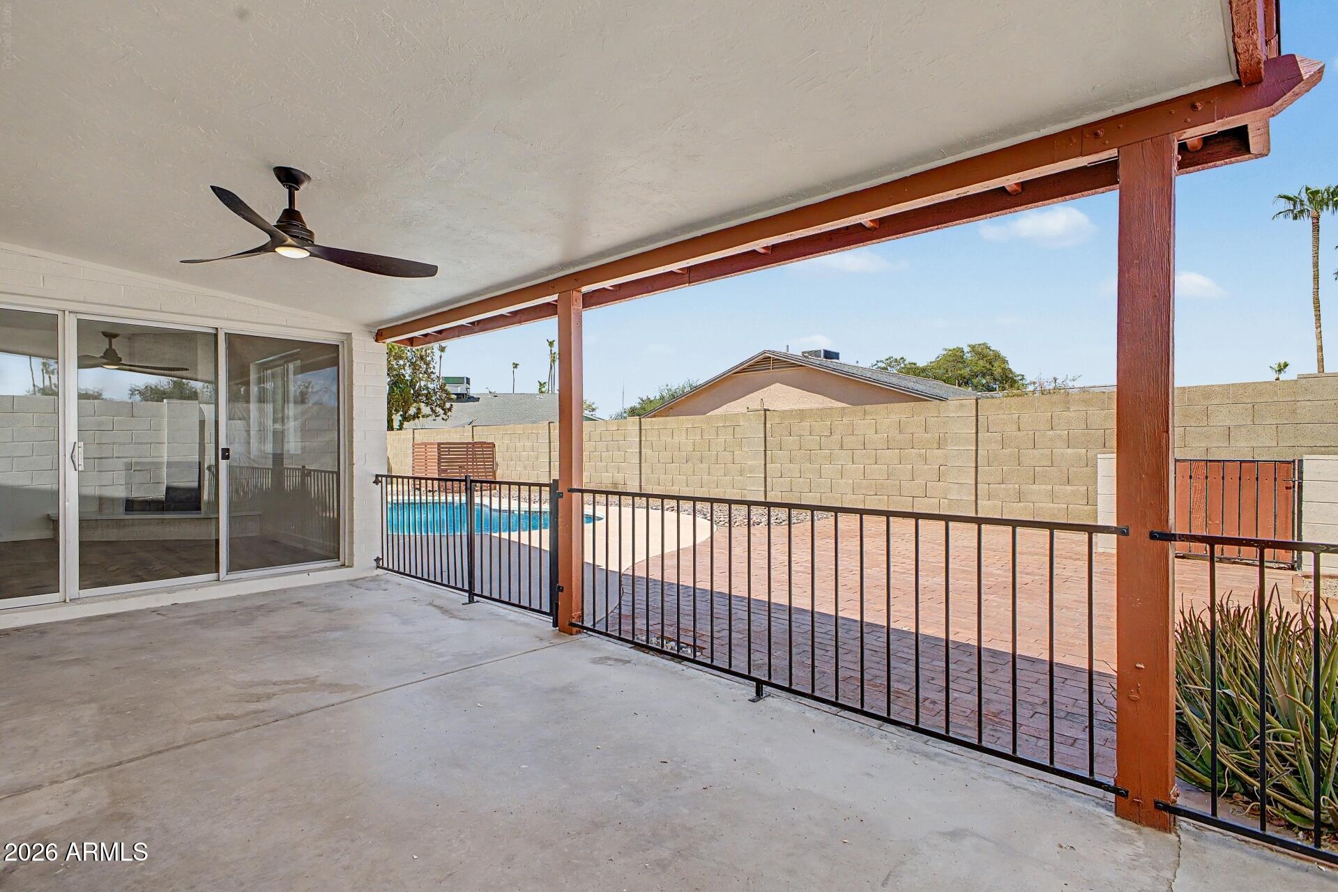 MELROSE PARK PARADISE - Residential