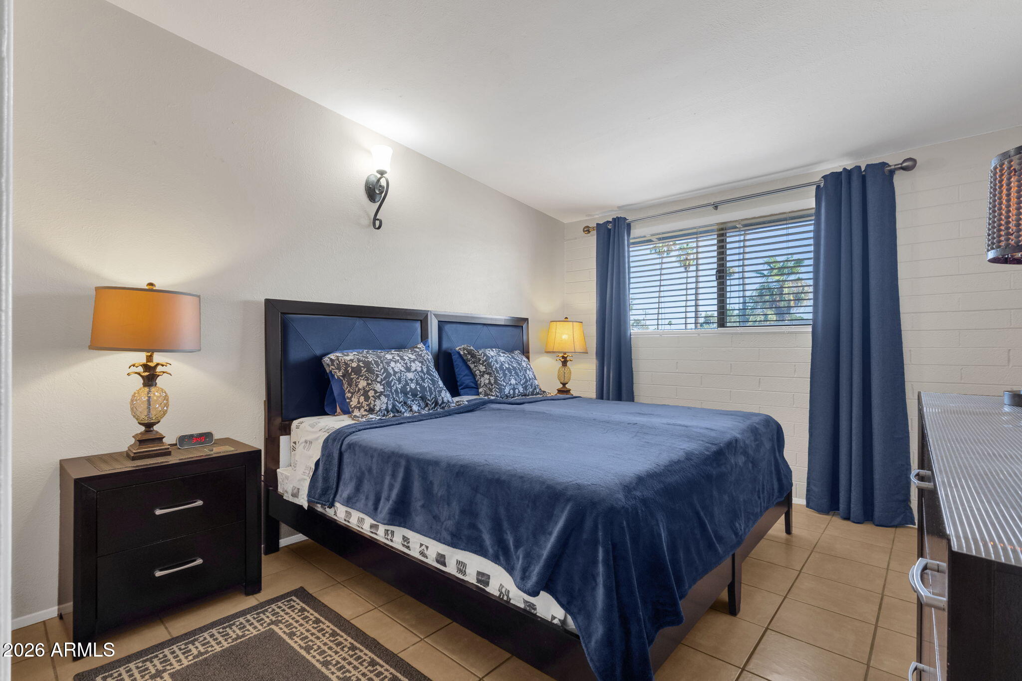 HOLIDAY PARK - Residential Income