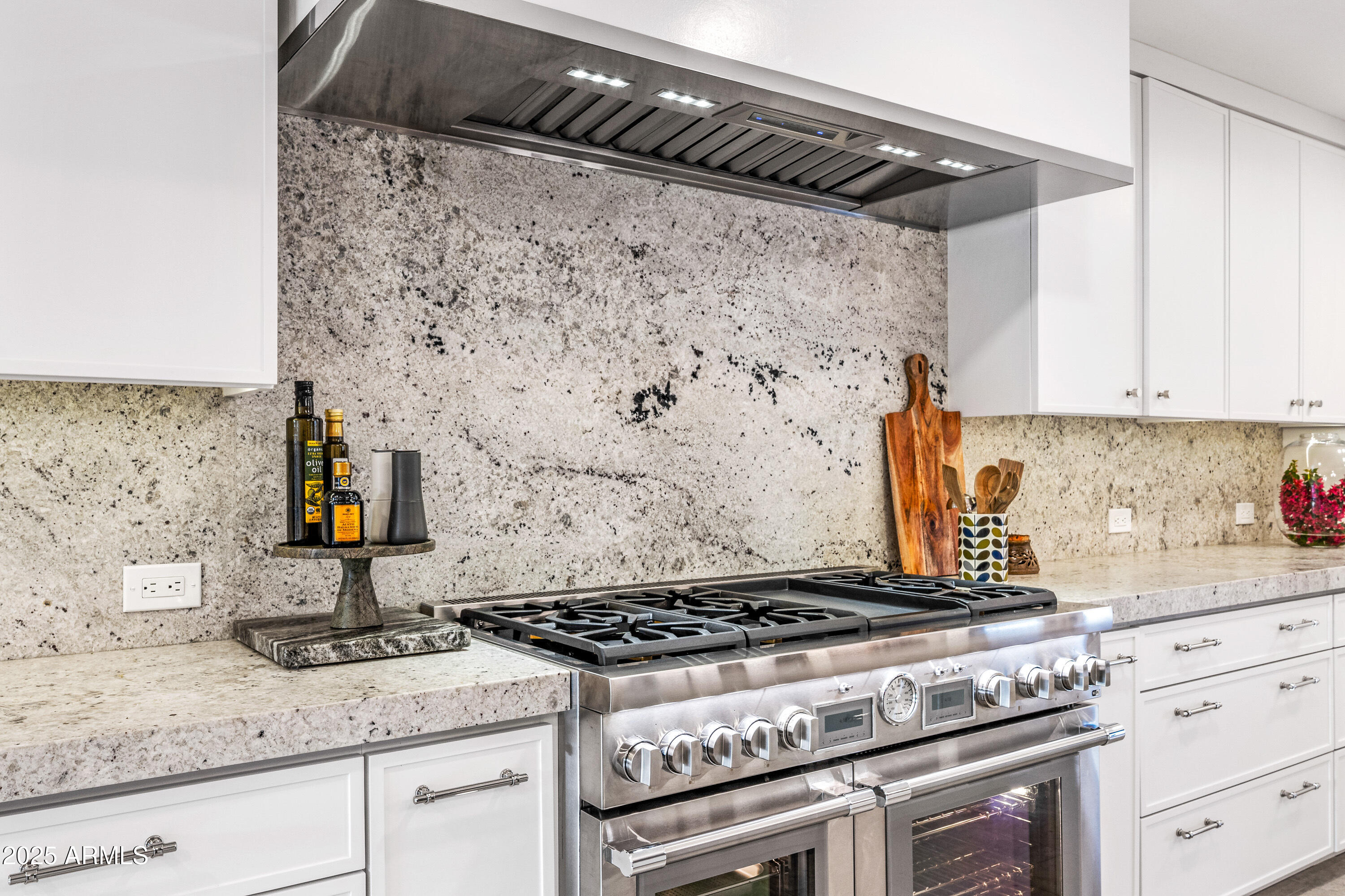 PARADISE HILLS ESTATES - Residential