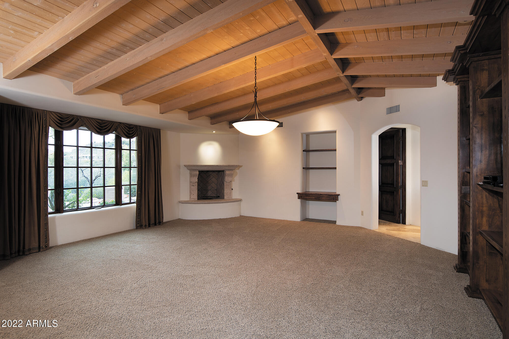 PARADISE VALLEY ESTATES - Residential