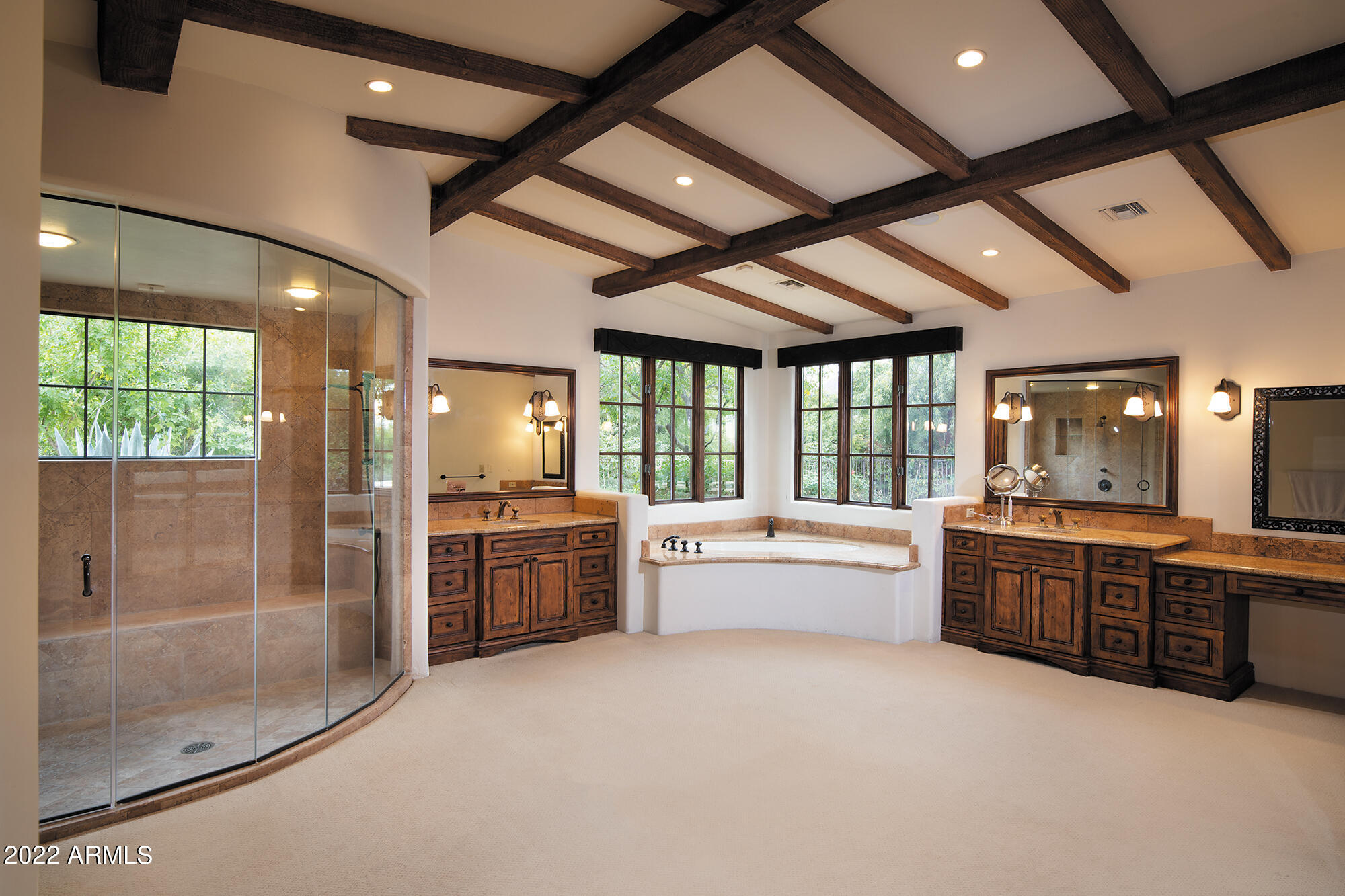PARADISE VALLEY ESTATES - Residential