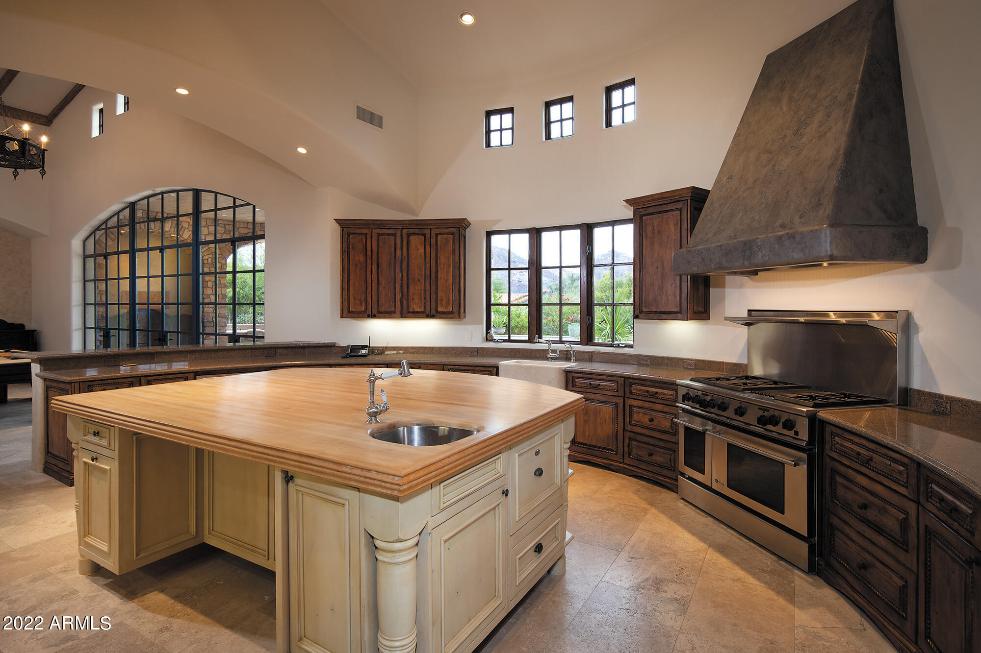 PARADISE VALLEY ESTATES - Residential