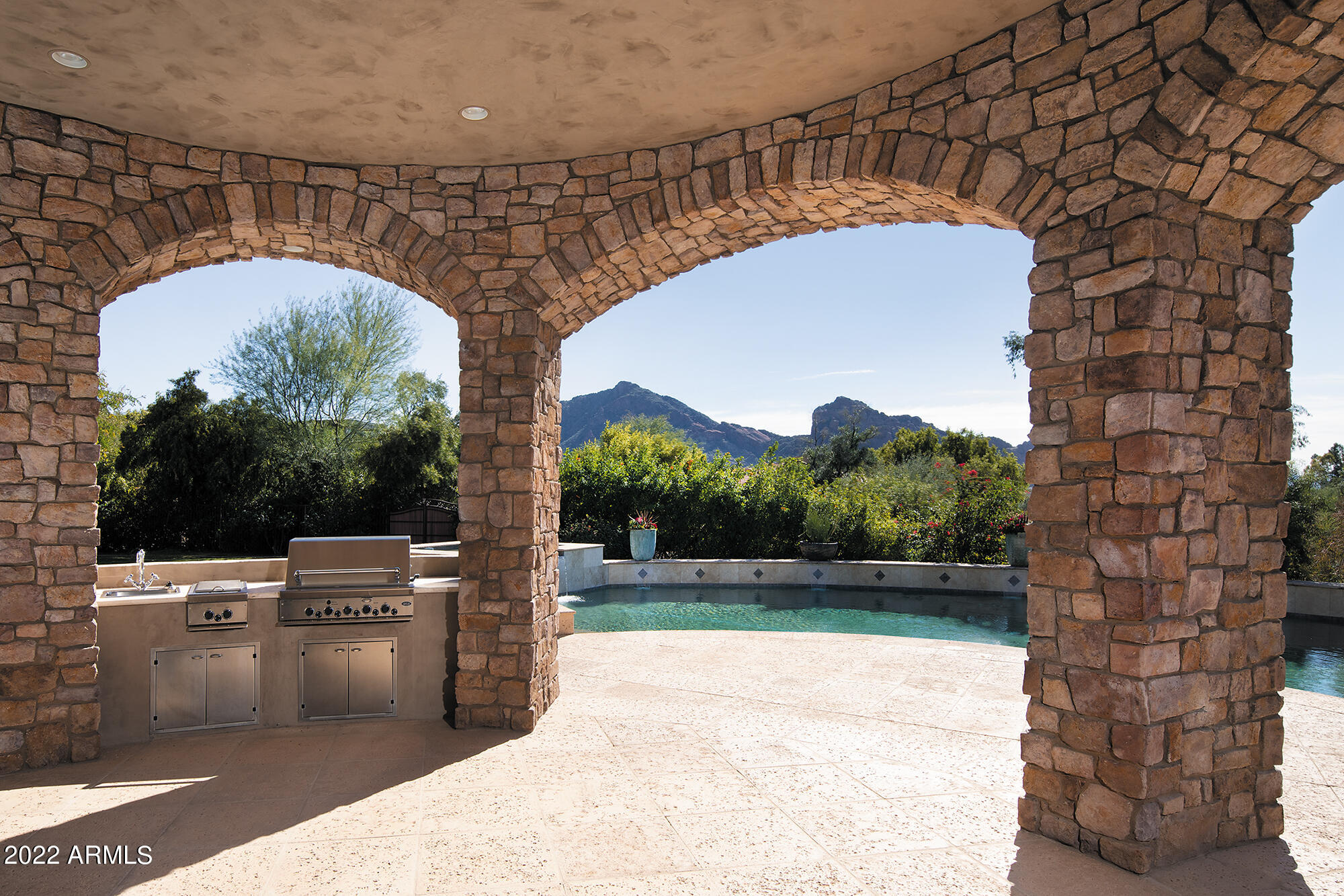 PARADISE VALLEY ESTATES - Residential