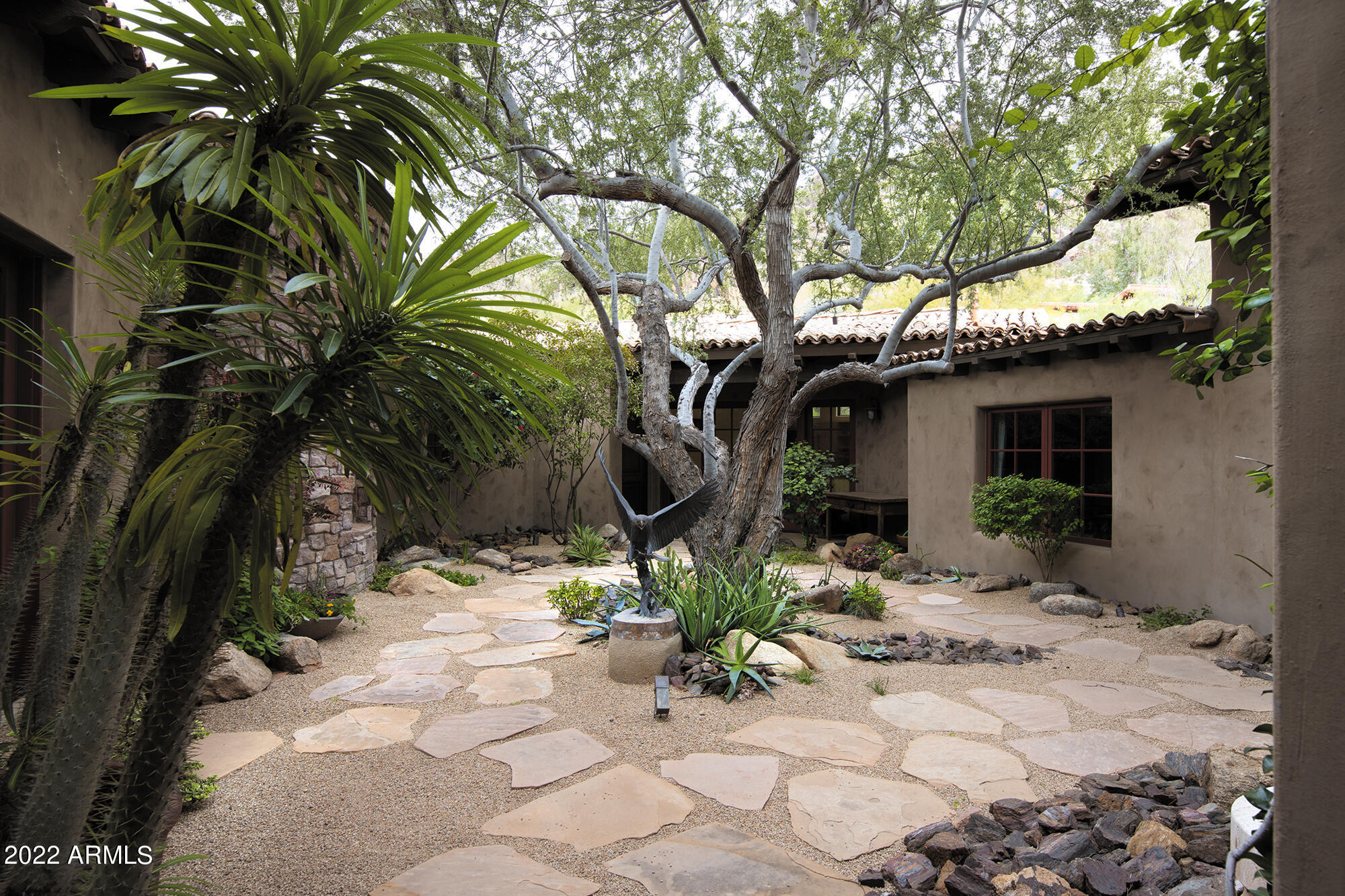 PARADISE VALLEY ESTATES - Residential