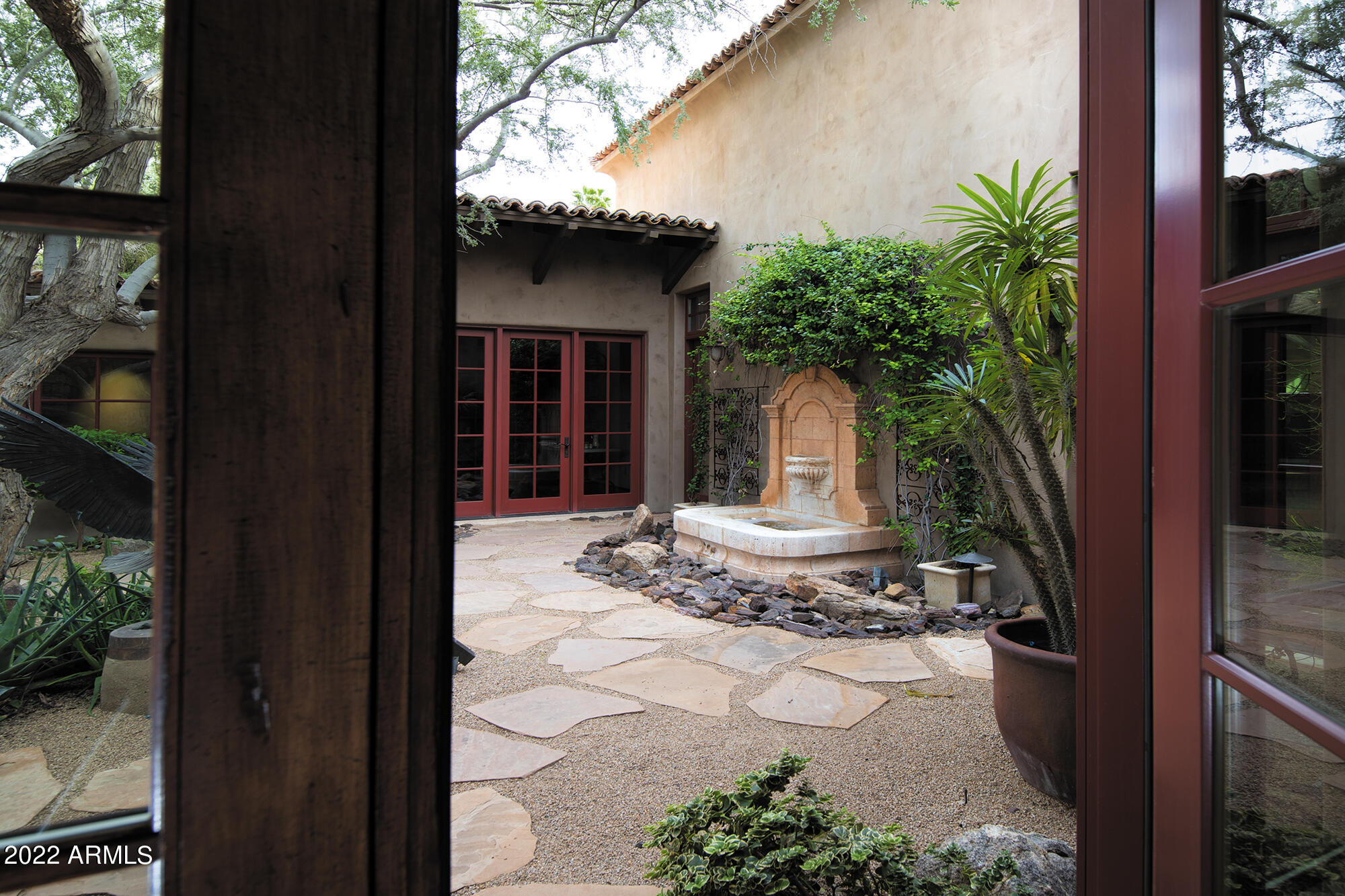 PARADISE VALLEY ESTATES - Residential