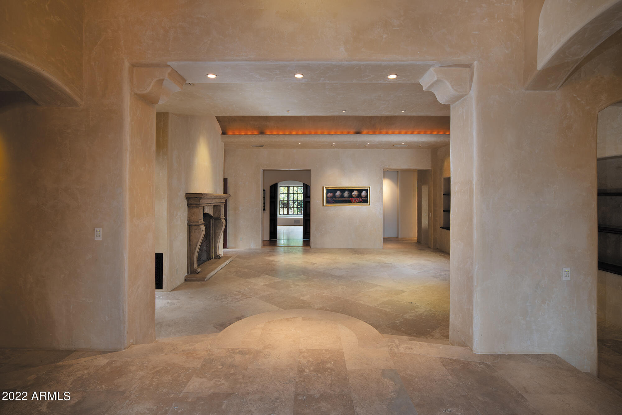 PARADISE VALLEY ESTATES - Residential