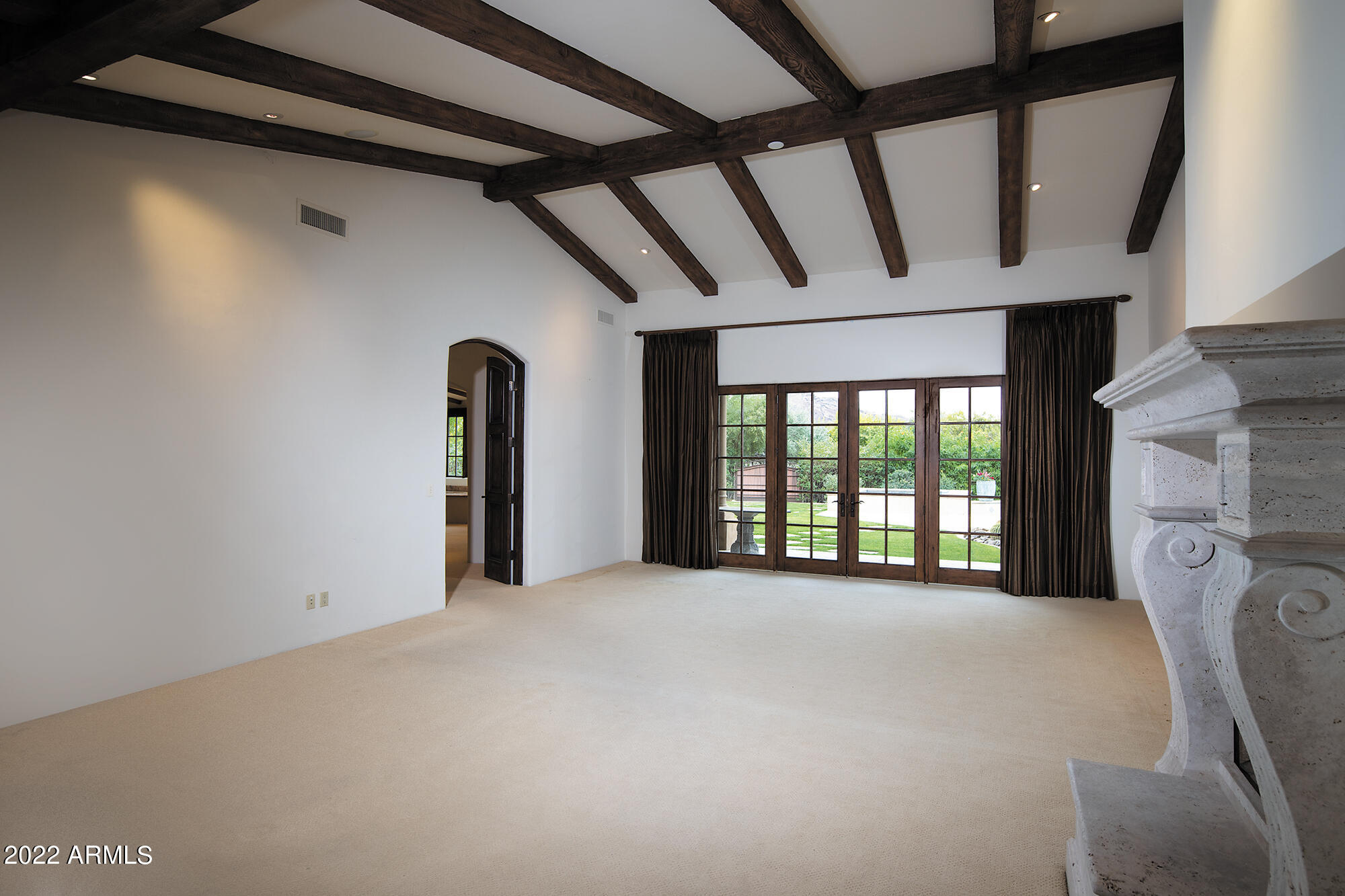 PARADISE VALLEY ESTATES - Residential