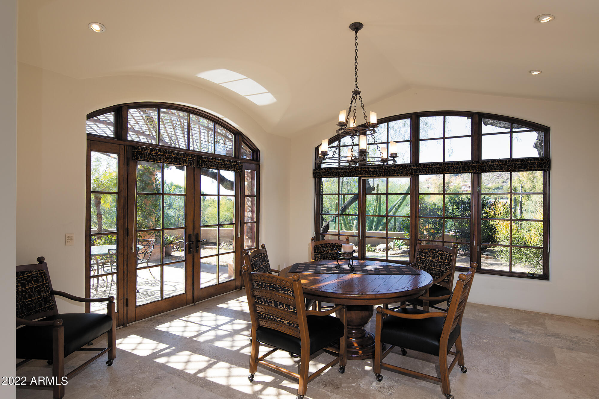 PARADISE VALLEY ESTATES - Residential