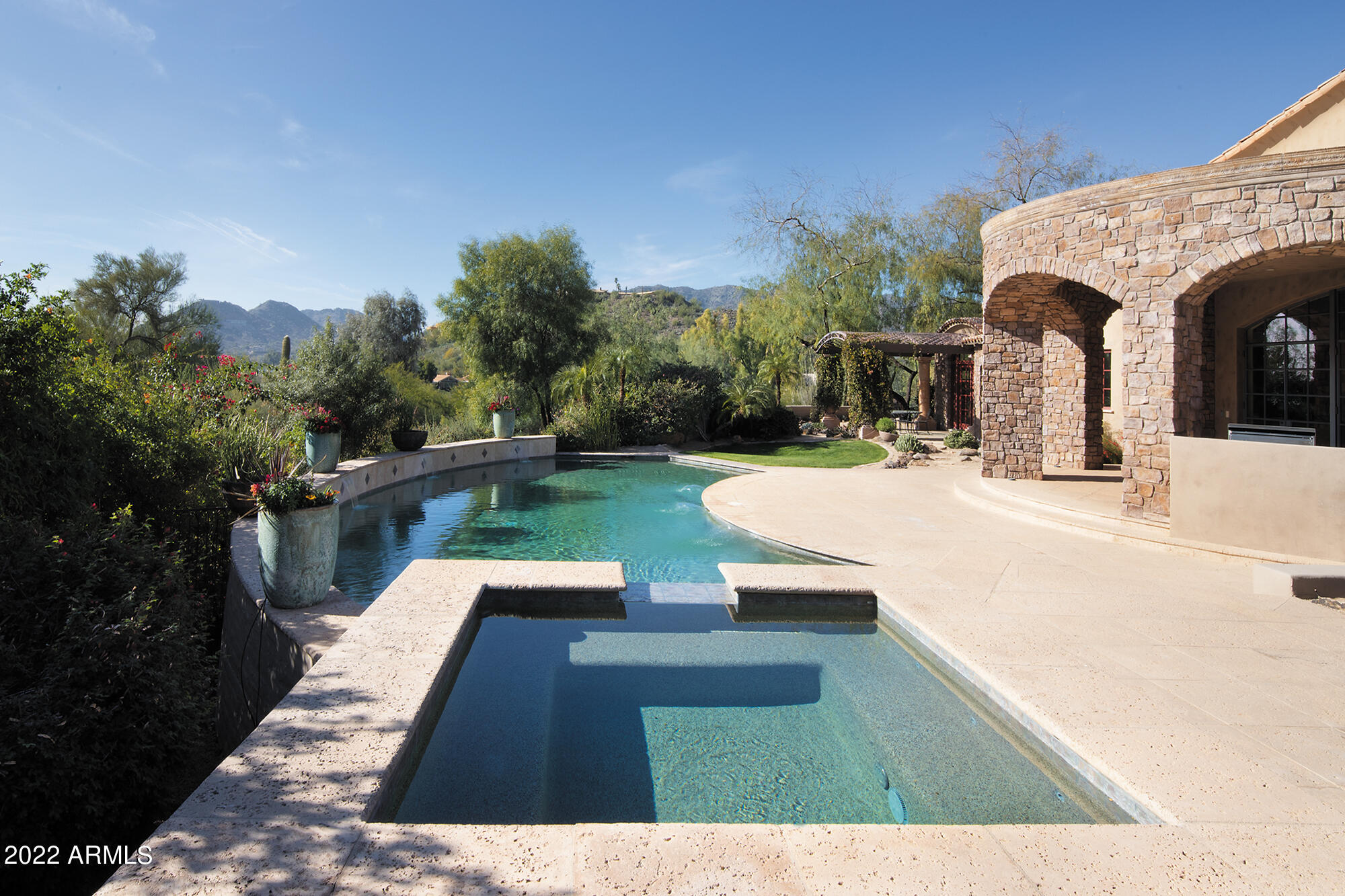PARADISE VALLEY ESTATES - Residential