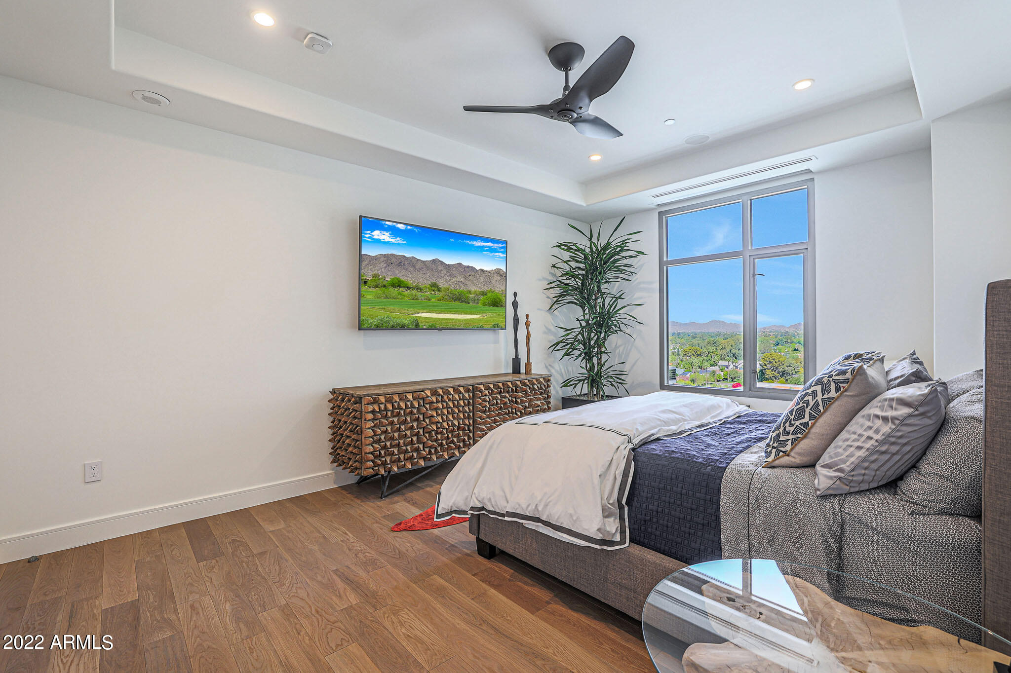 RESIDENCES AT 2211 CAMELBACK CONDOMINIUM - Residential