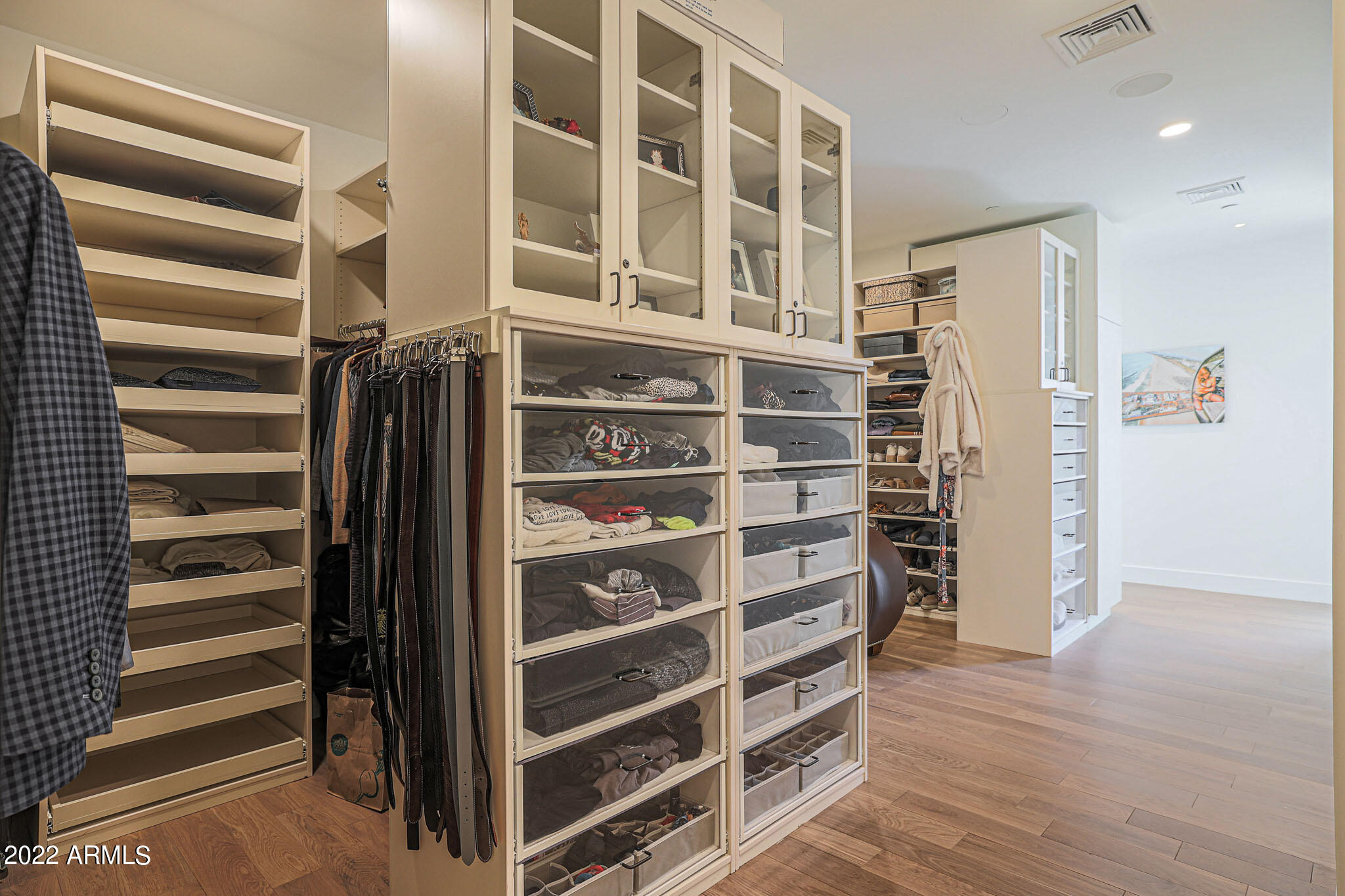 RESIDENCES AT 2211 CAMELBACK CONDOMINIUM - Residential
