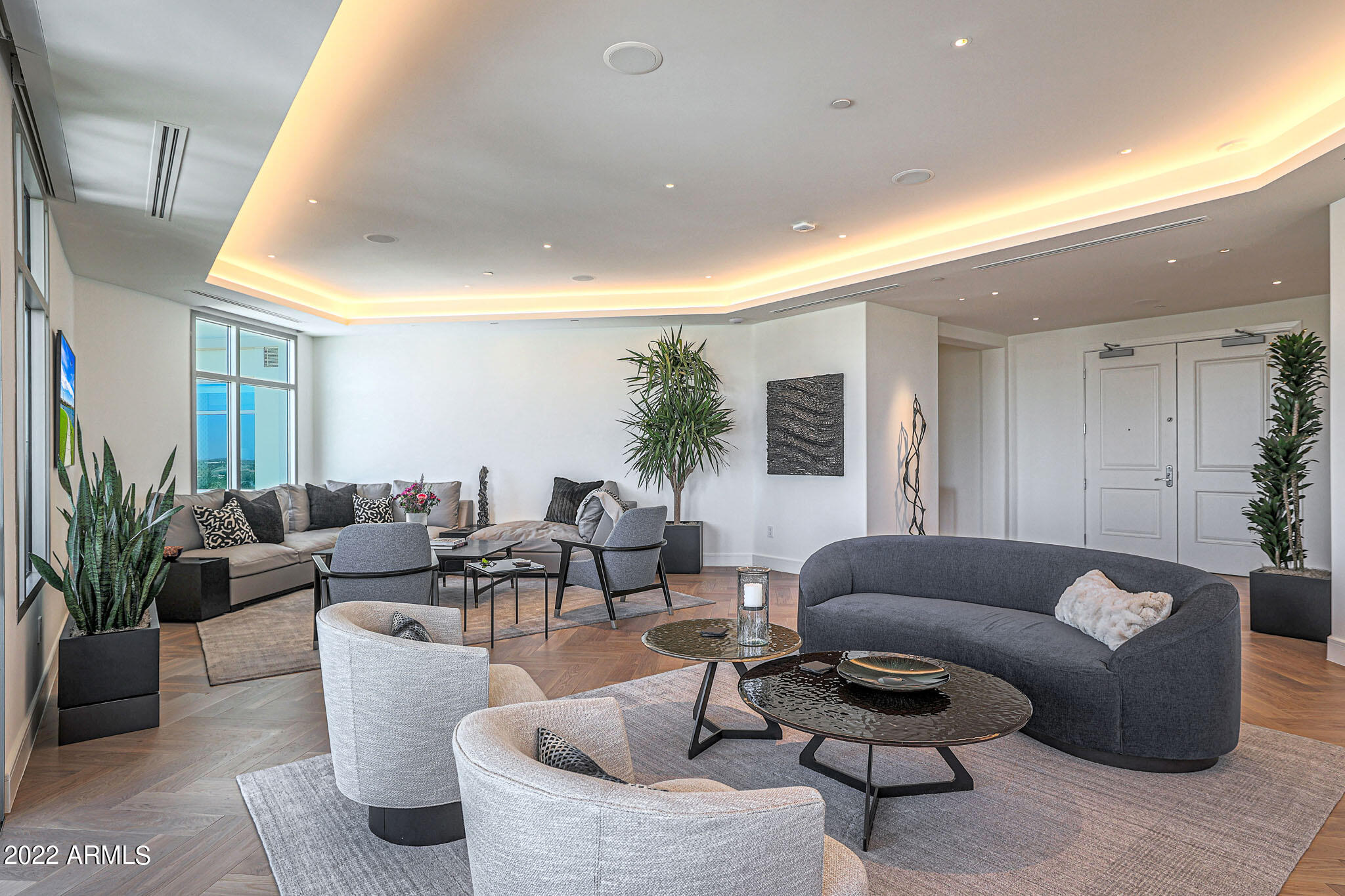 RESIDENCES AT 2211 CAMELBACK CONDOMINIUM - Residential