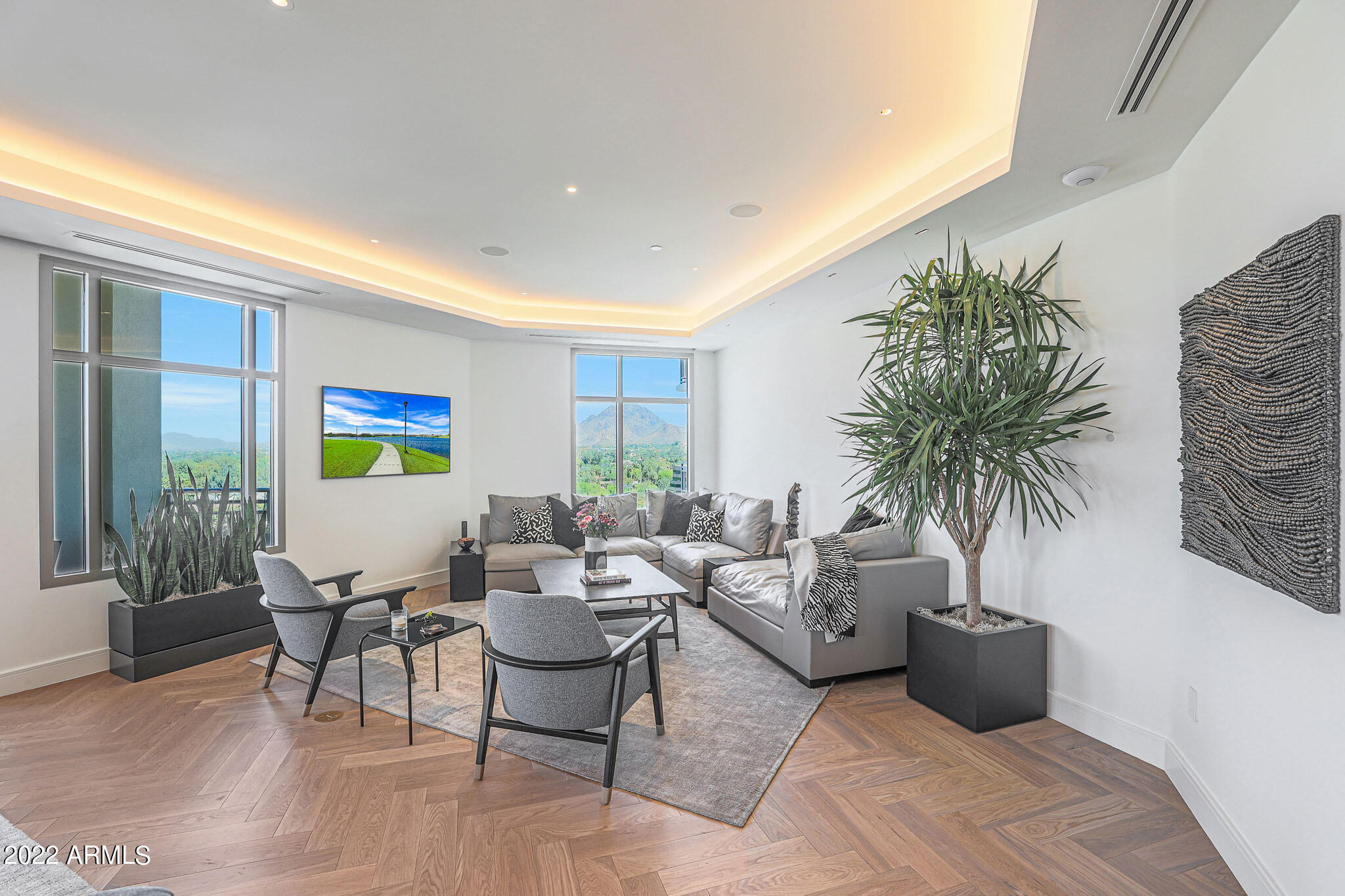 RESIDENCES AT 2211 CAMELBACK CONDOMINIUM - Residential