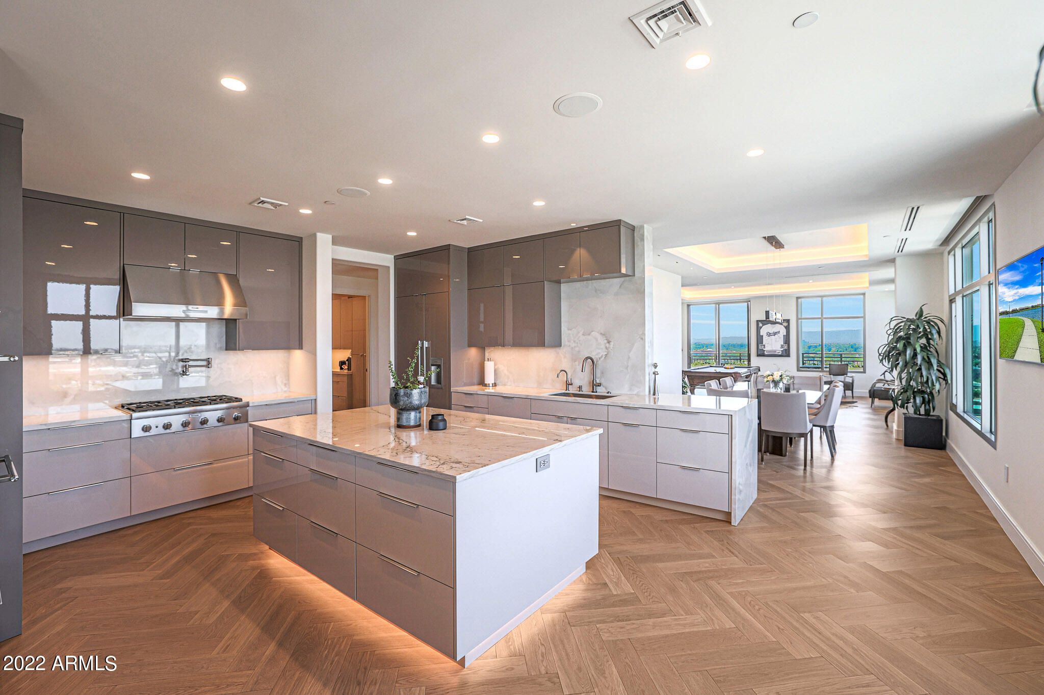 RESIDENCES AT 2211 CAMELBACK CONDOMINIUM - Residential