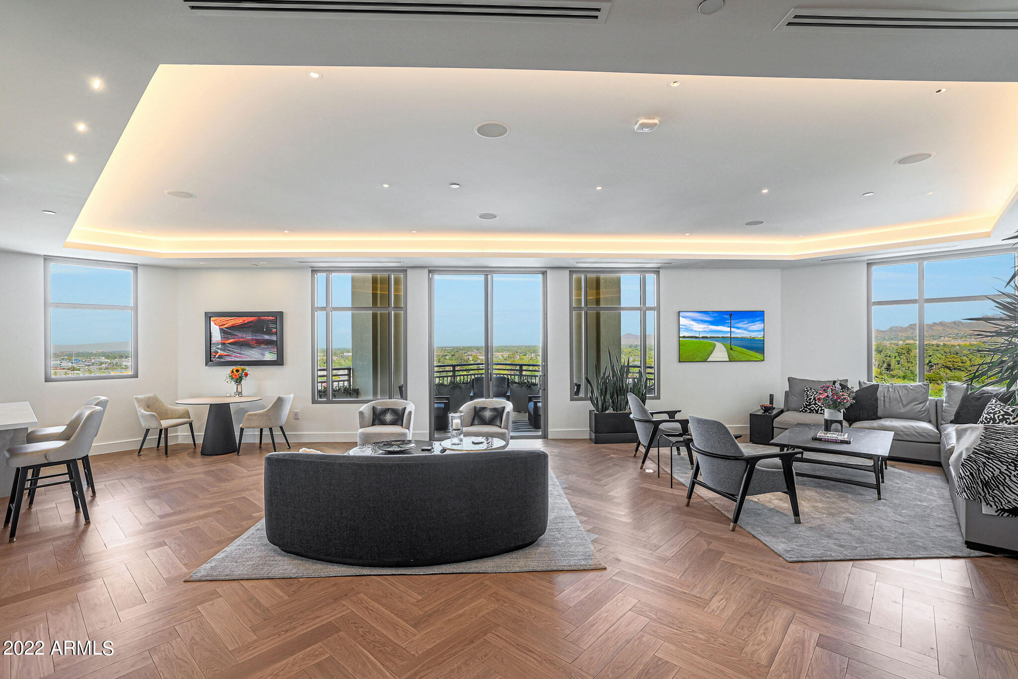 RESIDENCES AT 2211 CAMELBACK CONDOMINIUM - Residential