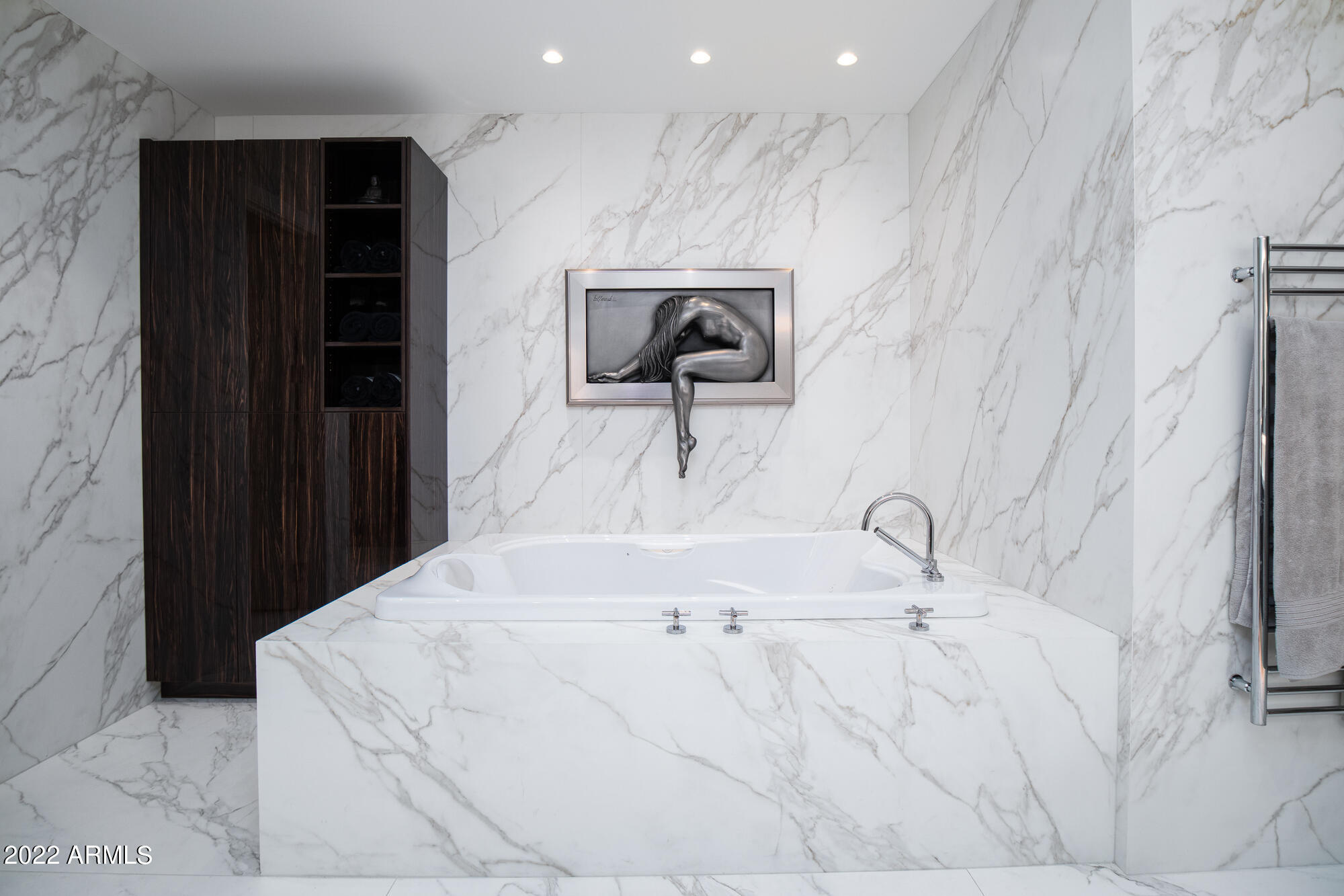RESIDENCES AT 2211 CAMELBACK CONDOMINIUM - Residential