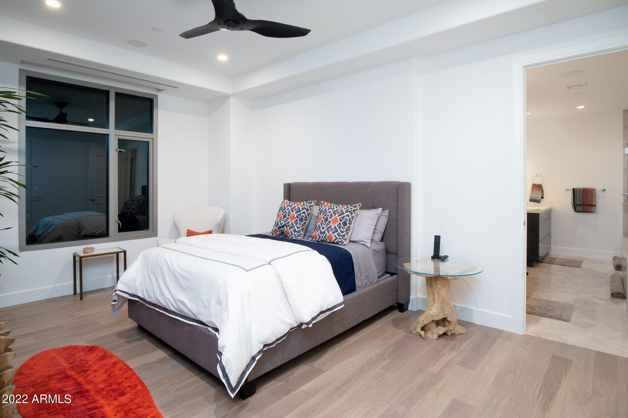 RESIDENCES AT 2211 CAMELBACK CONDOMINIUM - Residential