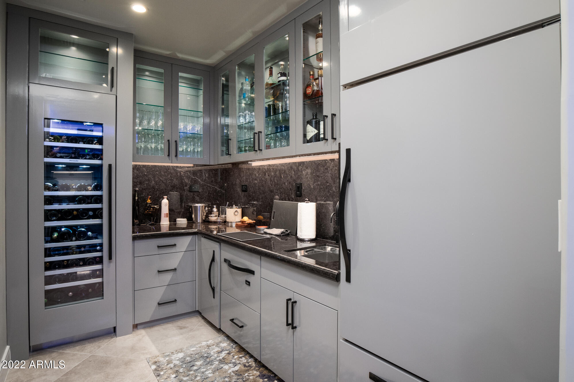 RESIDENCES AT 2211 CAMELBACK CONDOMINIUM - Residential