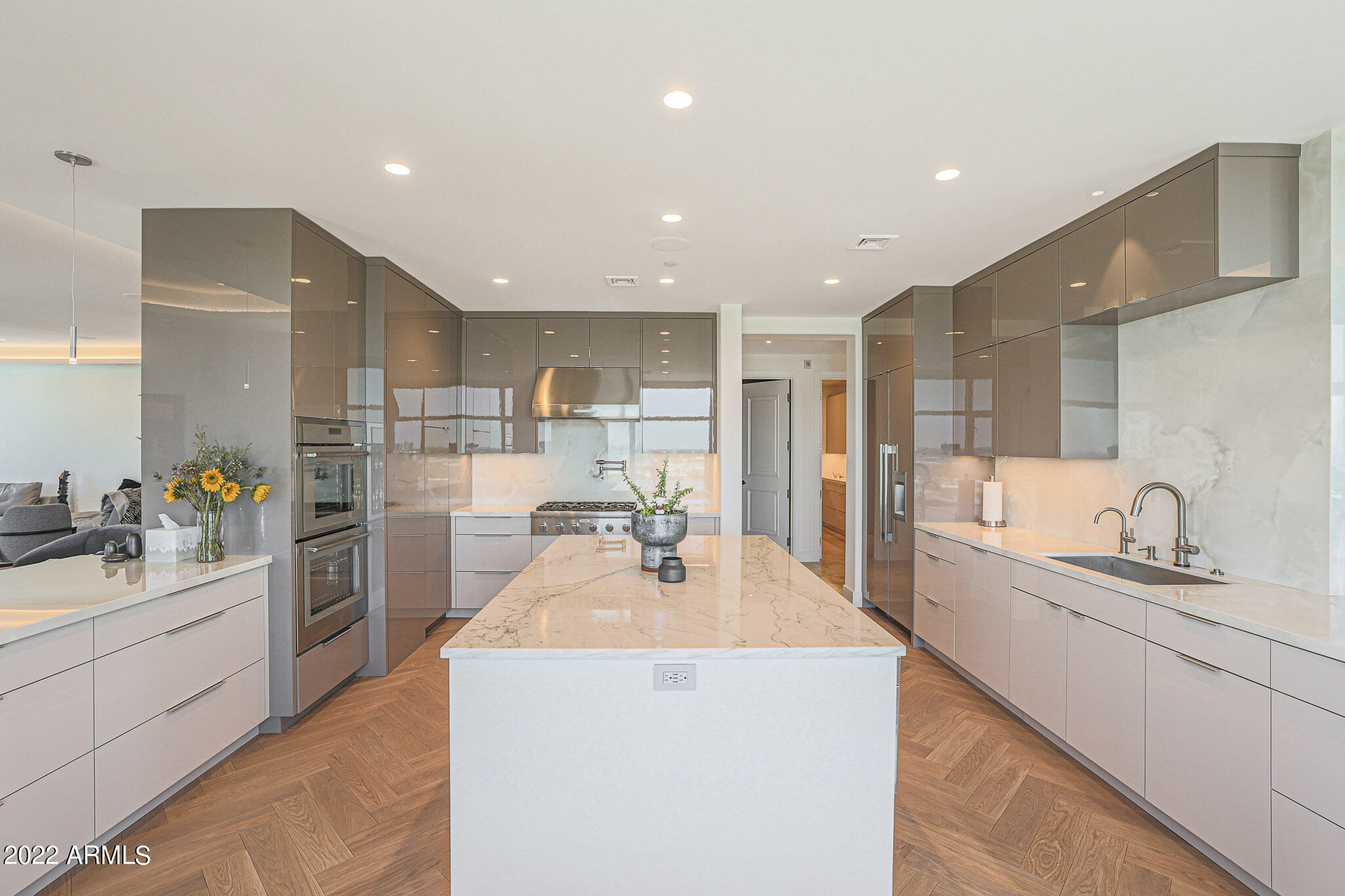 RESIDENCES AT 2211 CAMELBACK CONDOMINIUM - Residential