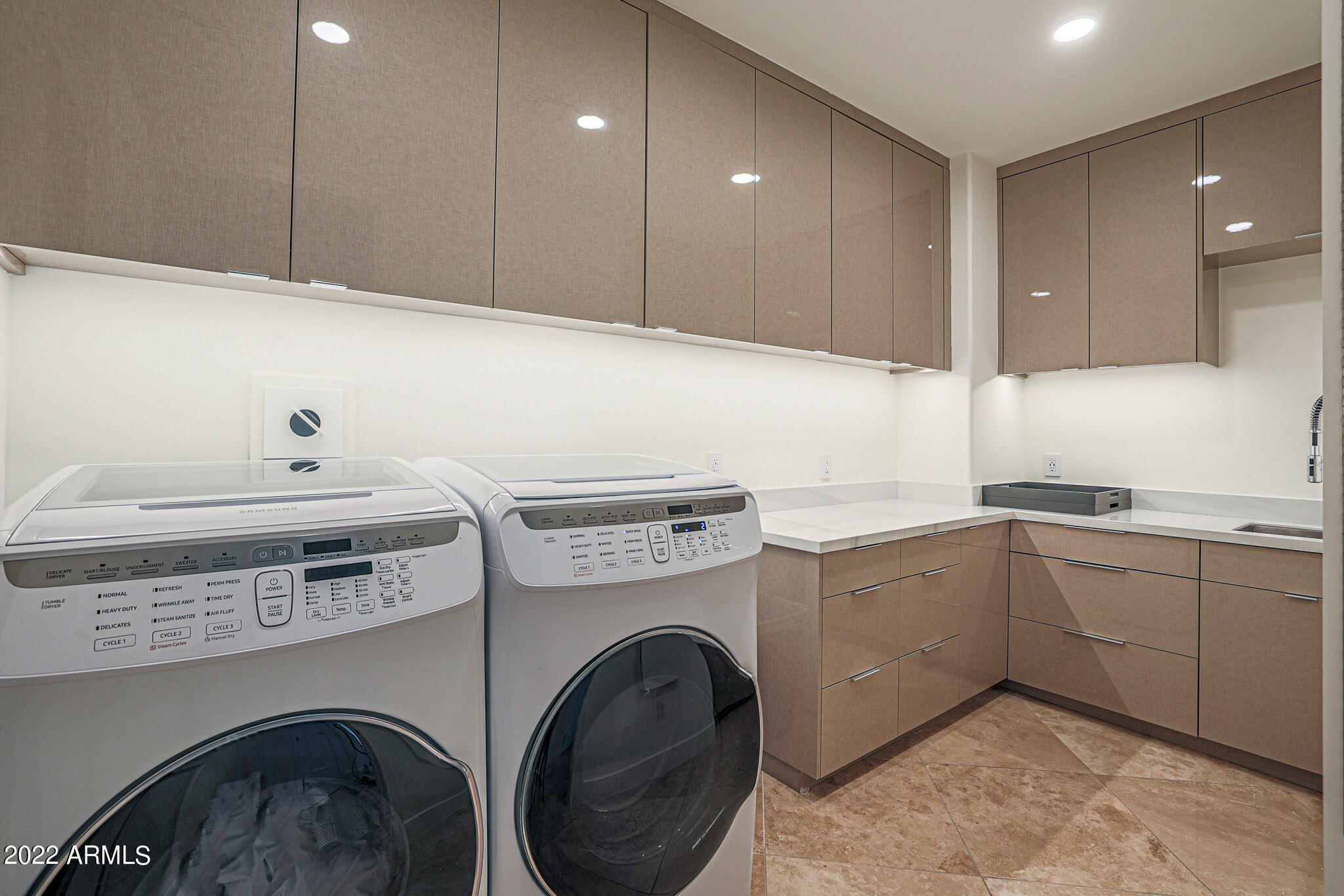 RESIDENCES AT 2211 CAMELBACK CONDOMINIUM - Residential