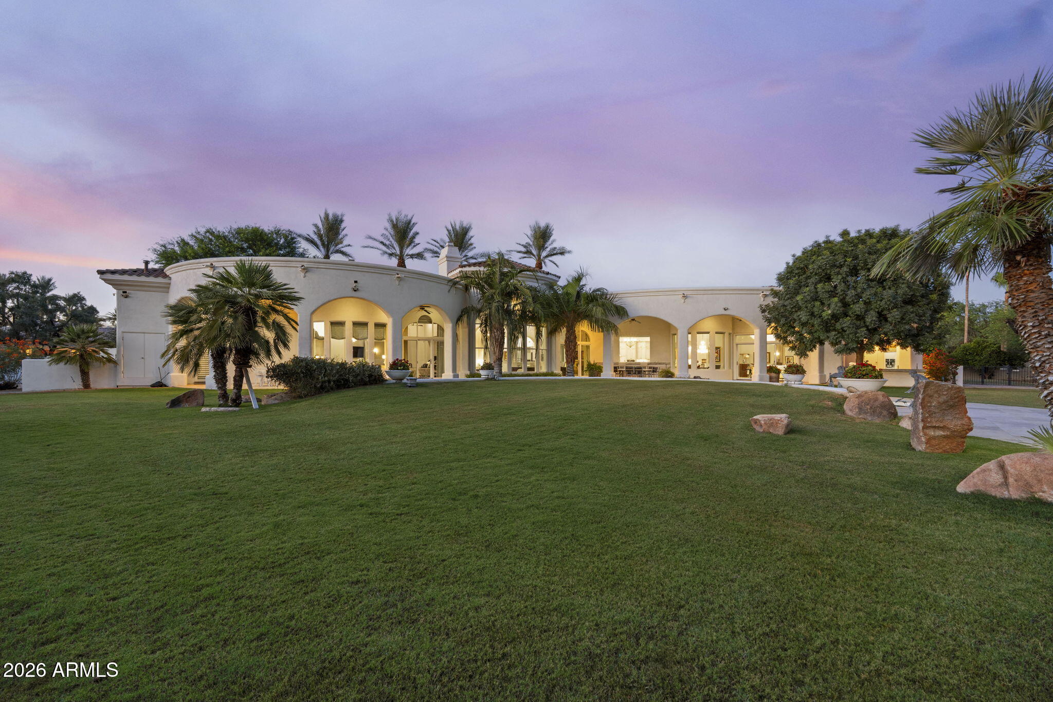HIDDEN PARADISE - Residential