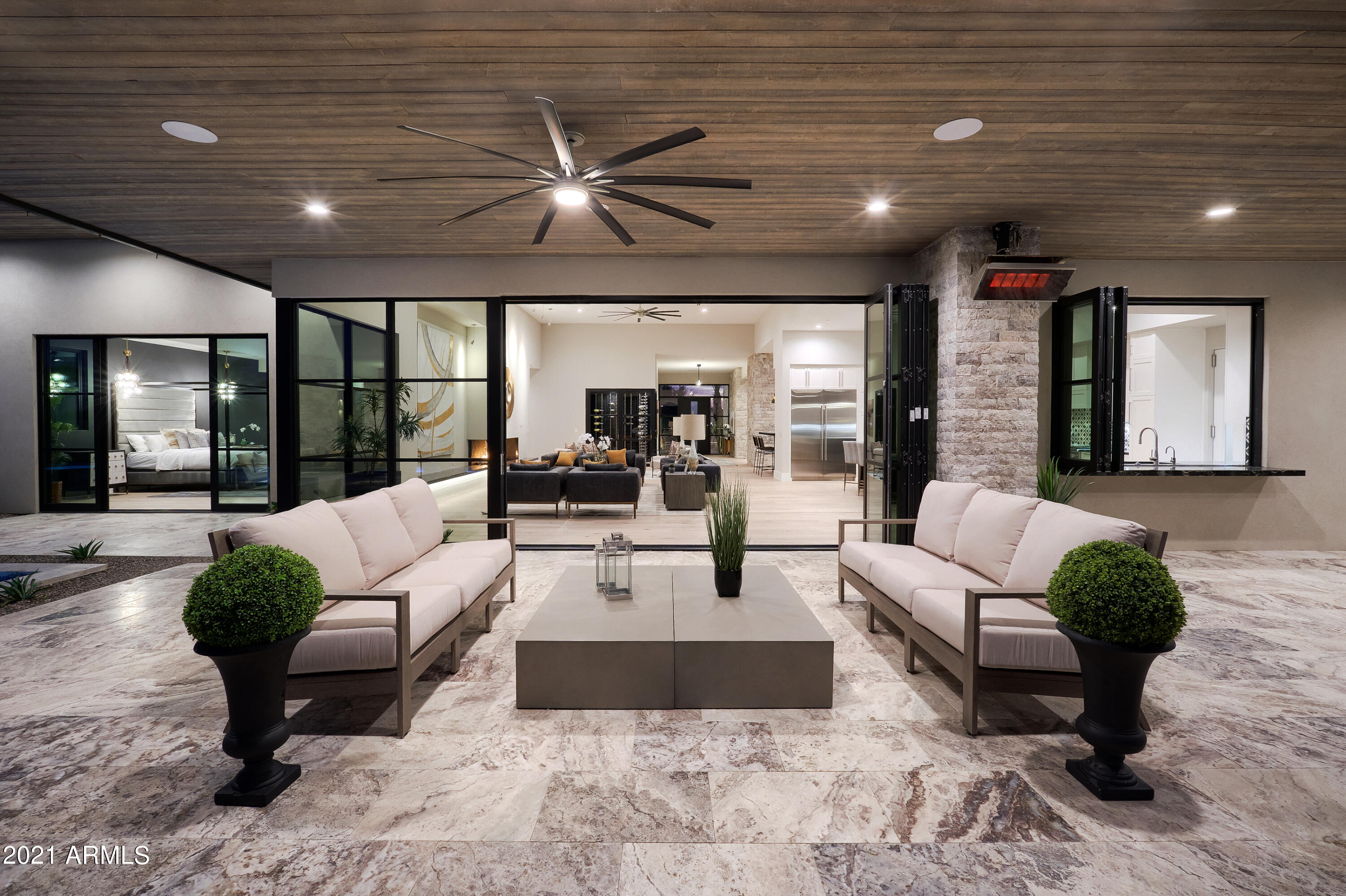 MIRADA LOS ARCOS - Residential