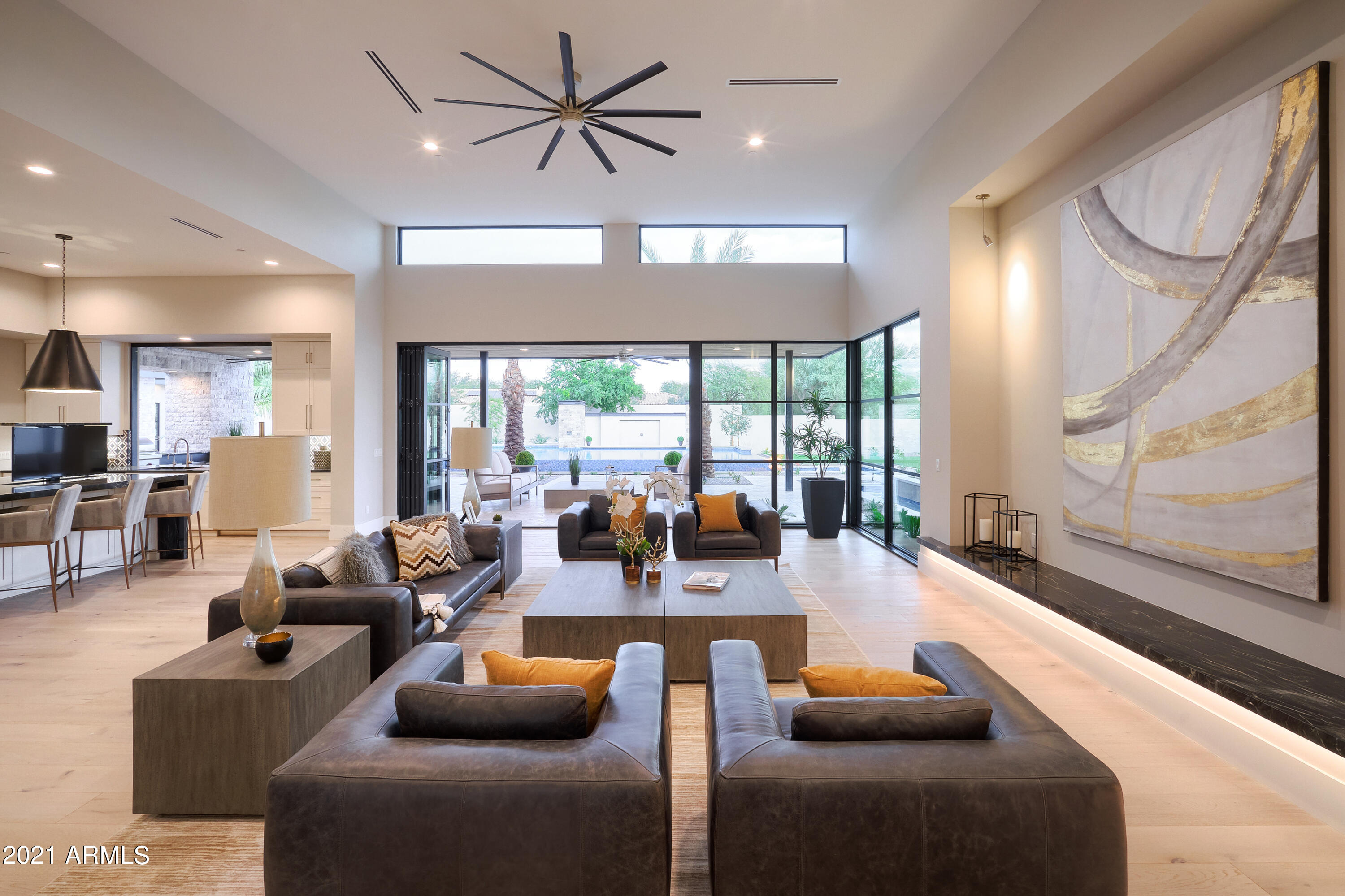 MIRADA LOS ARCOS - Residential