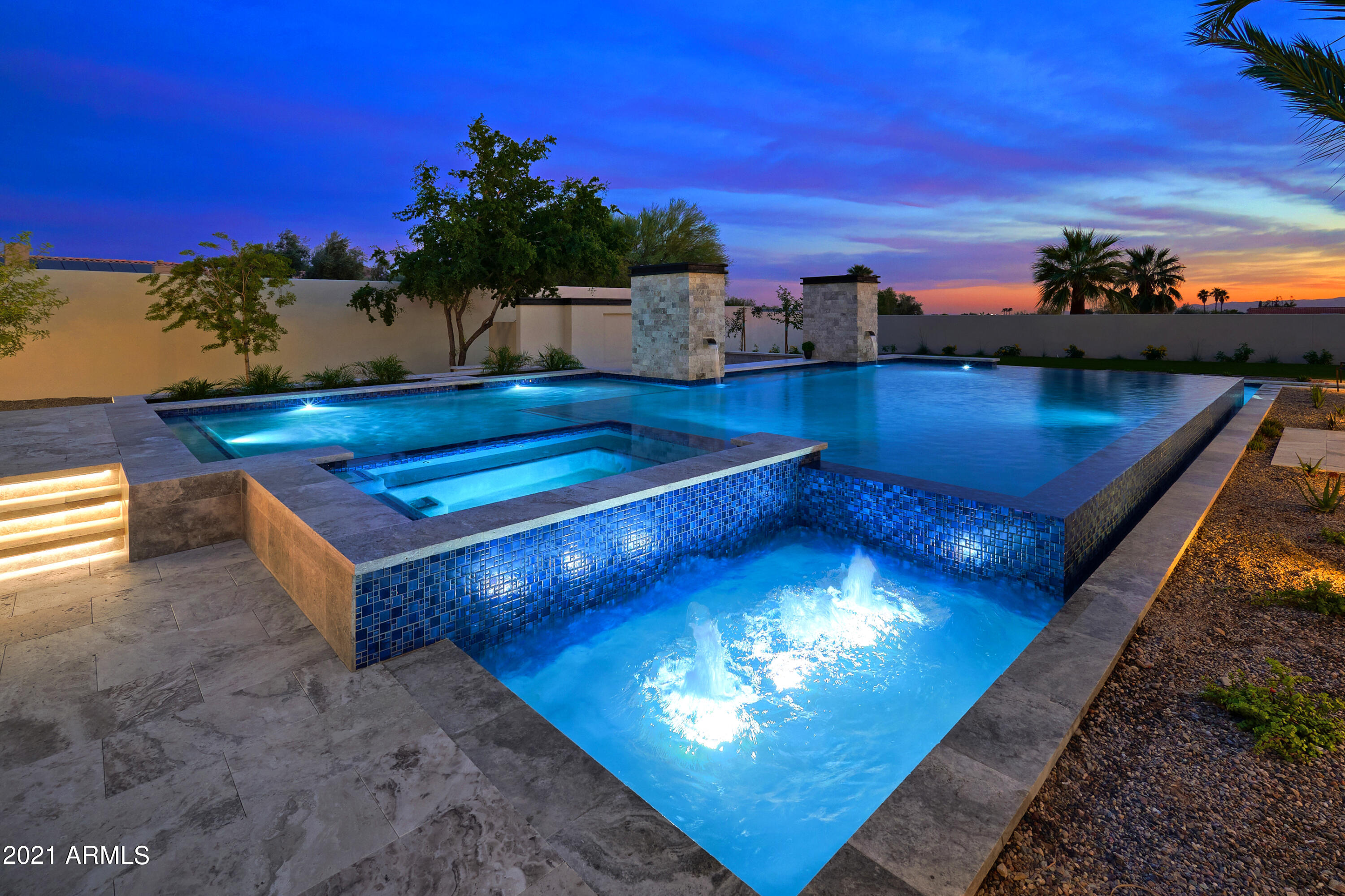 MIRADA LOS ARCOS - Residential