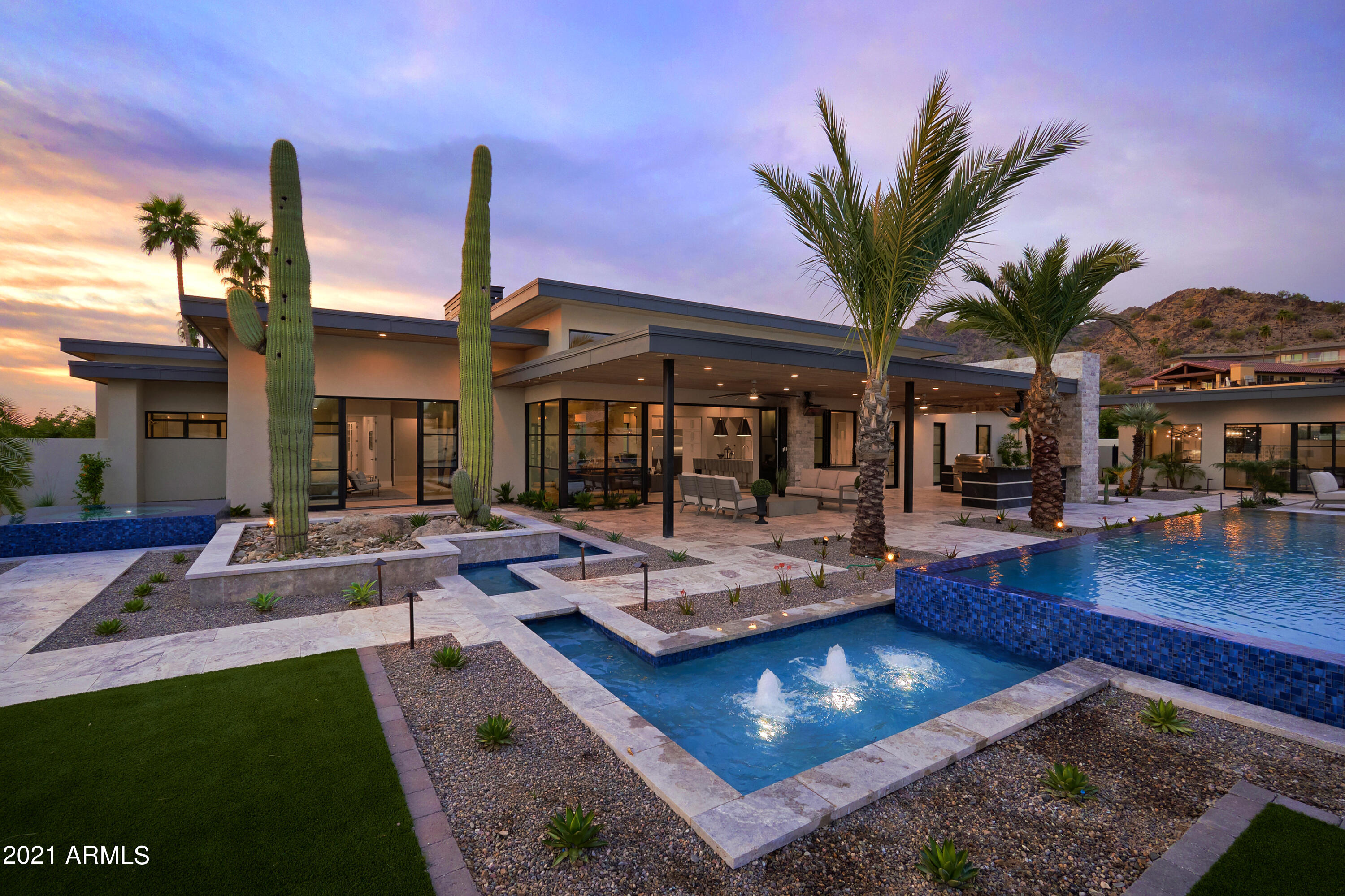 MIRADA LOS ARCOS - Residential