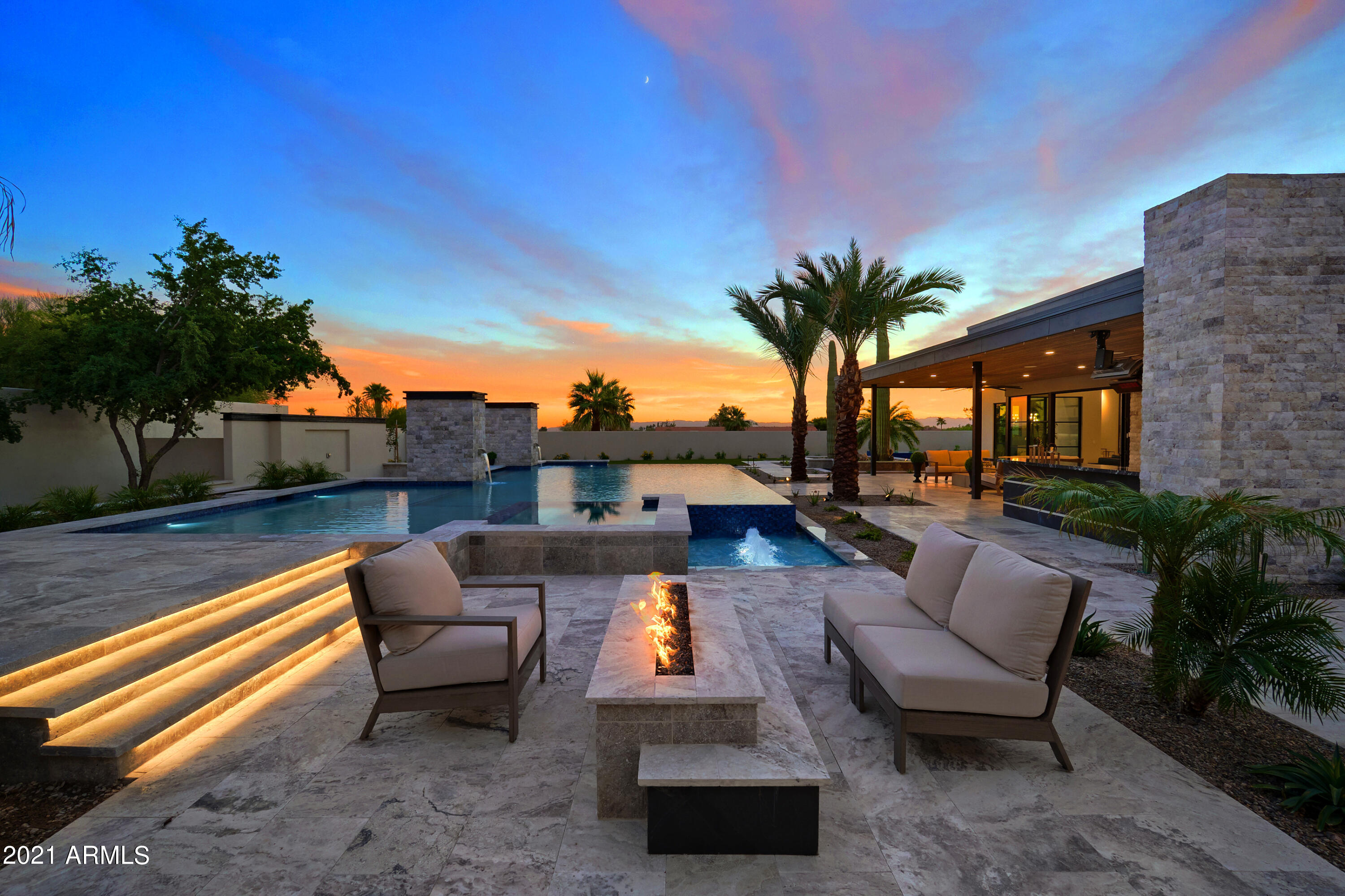 MIRADA LOS ARCOS - Residential