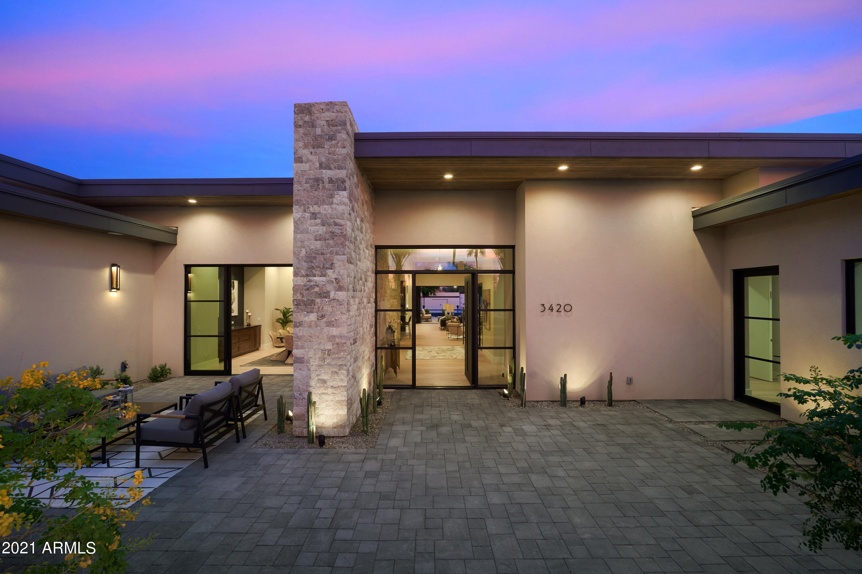 MIRADA LOS ARCOS - Residential