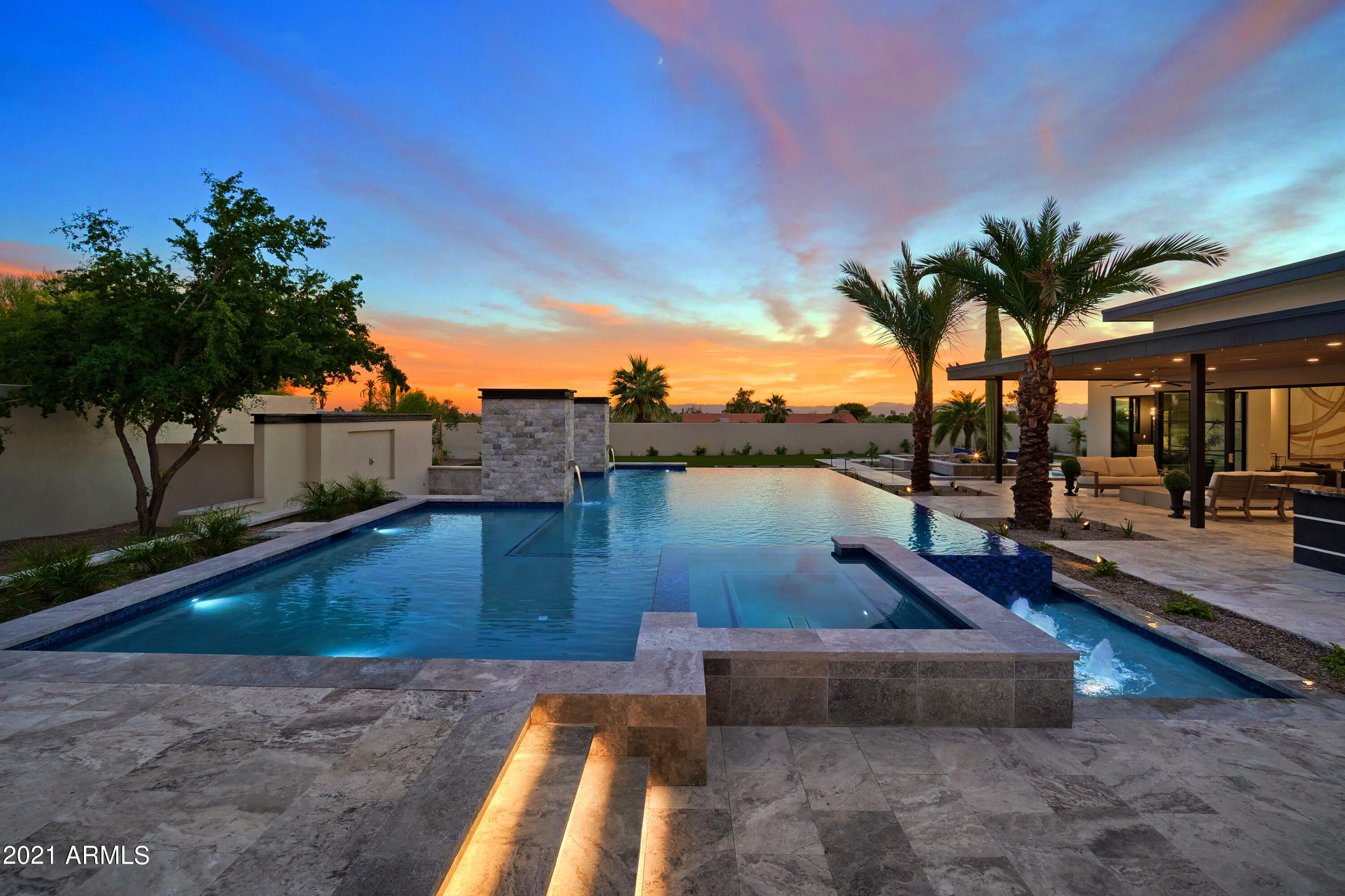 MIRADA LOS ARCOS - Residential
