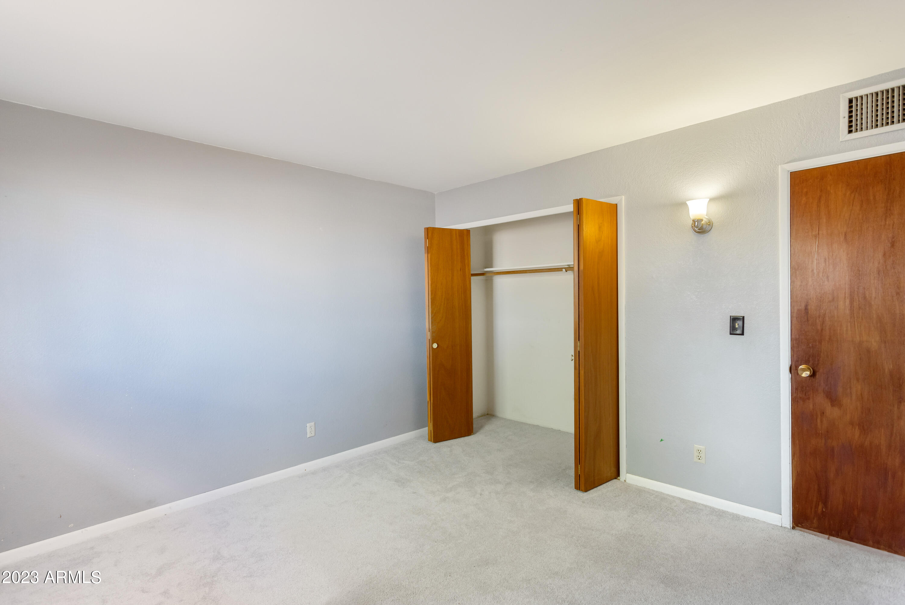 VISTA VILLAGE 5 - Residential