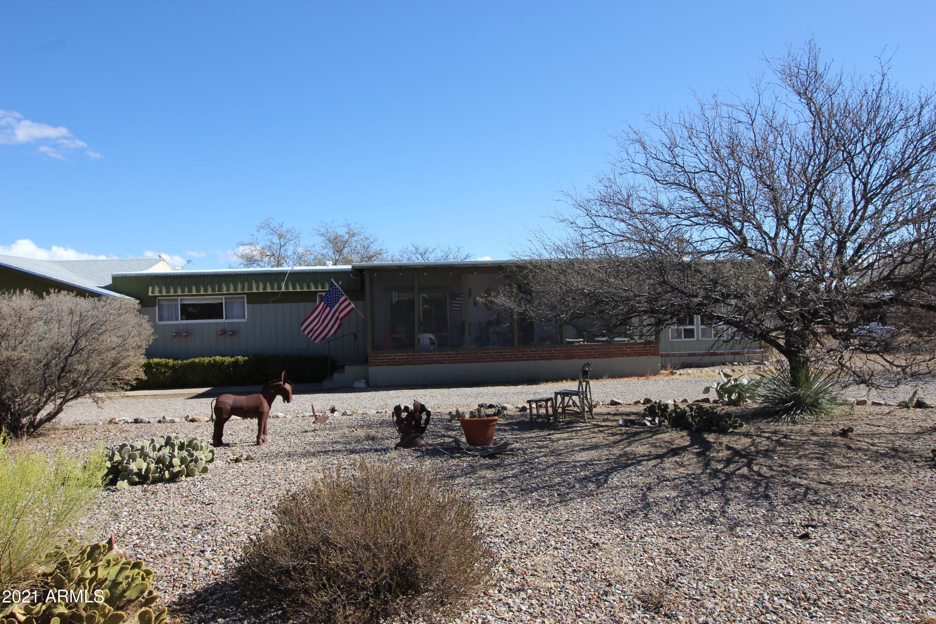 MUSTANG HEIGHTS - Residential