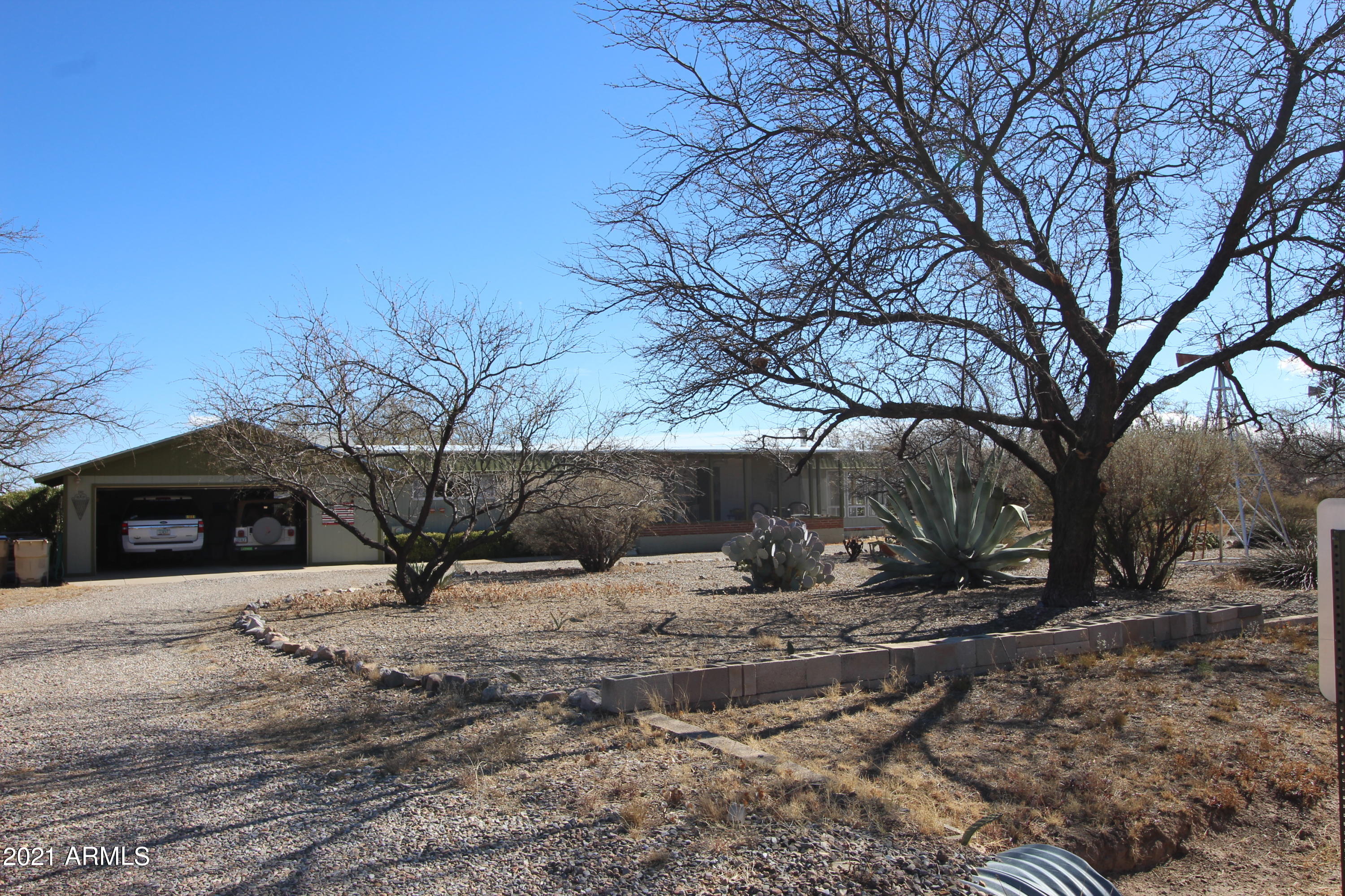 MUSTANG HEIGHTS - Residential