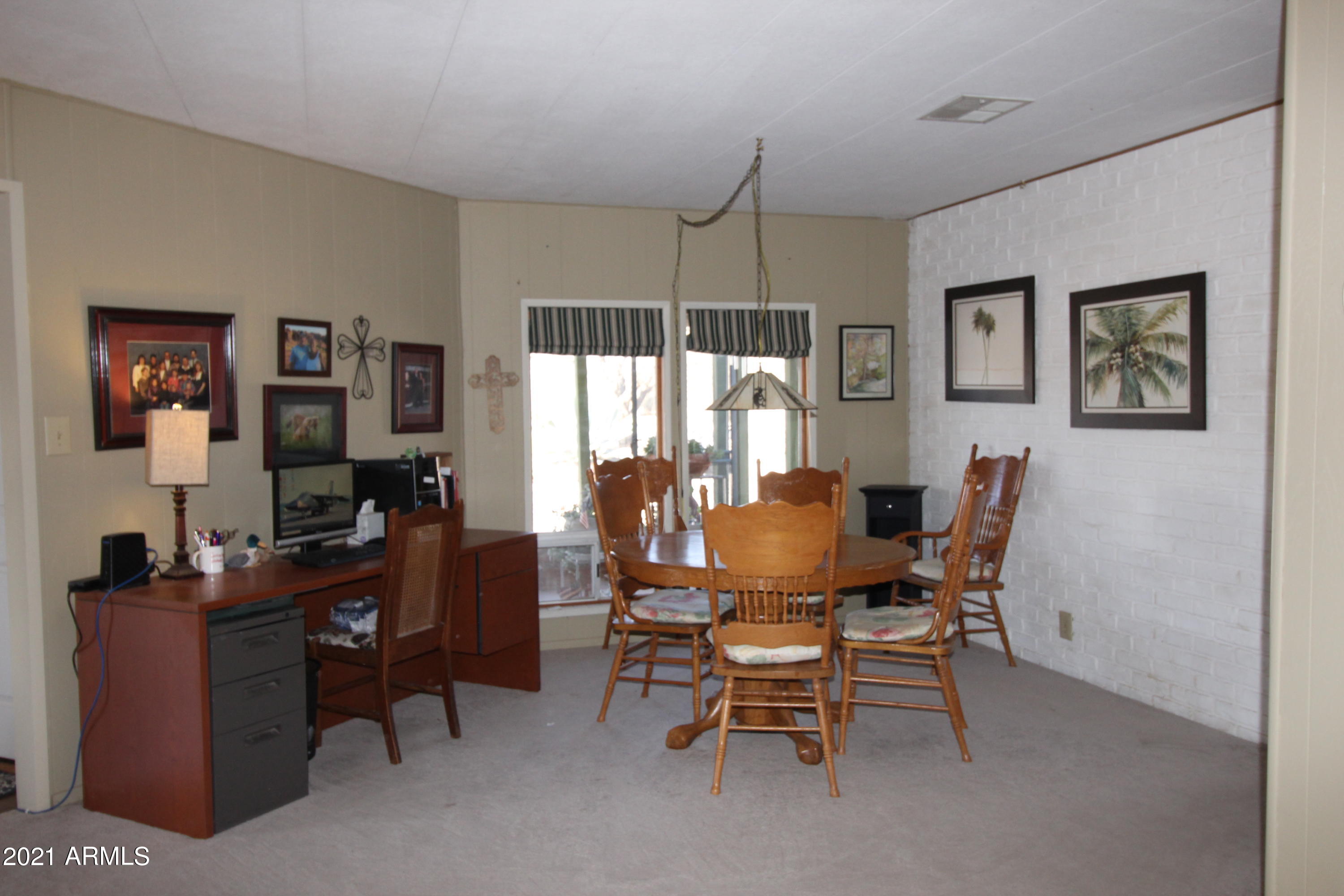 MUSTANG HEIGHTS - Residential