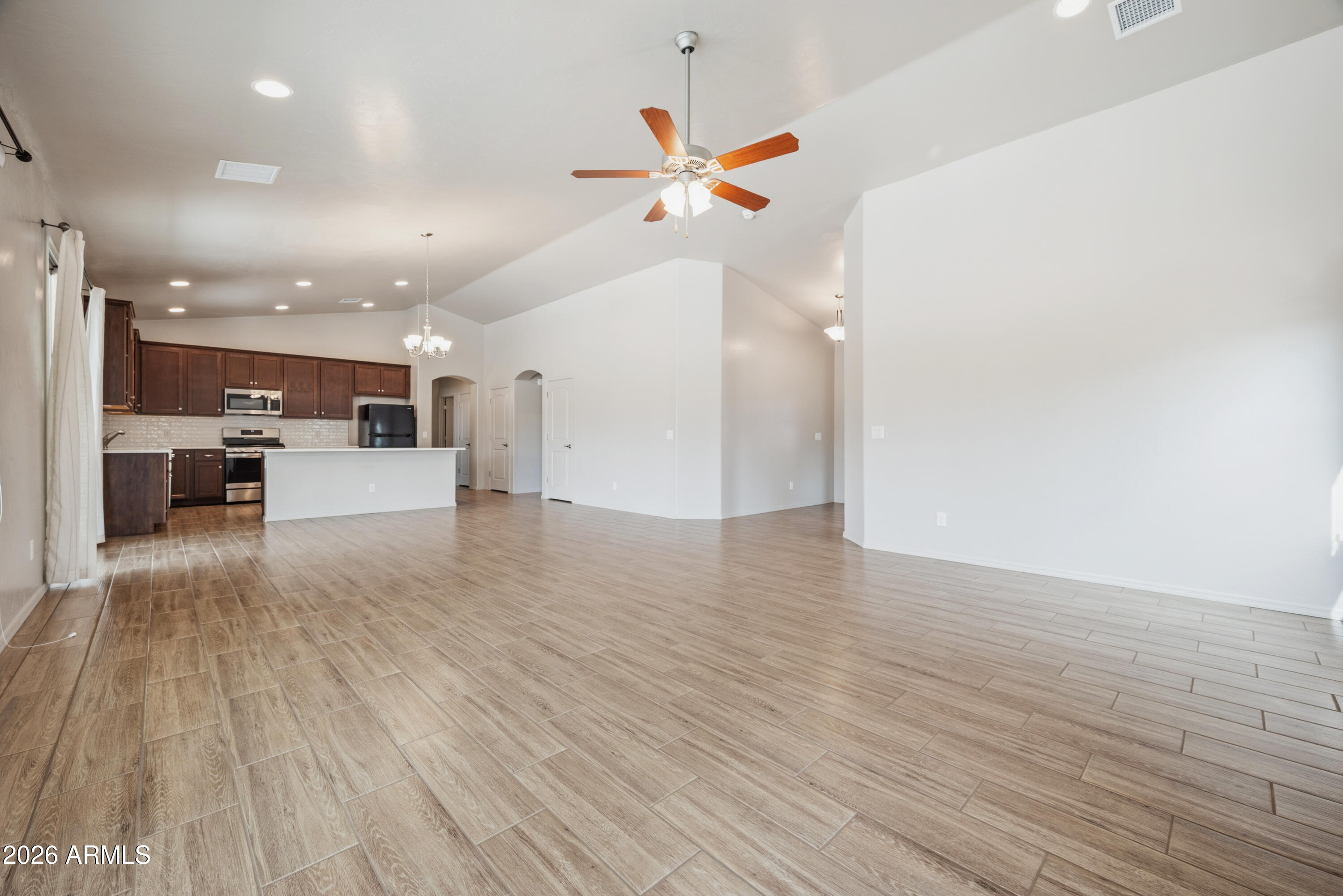 MOUNTAIN SHADOWS PHASE A - Residential