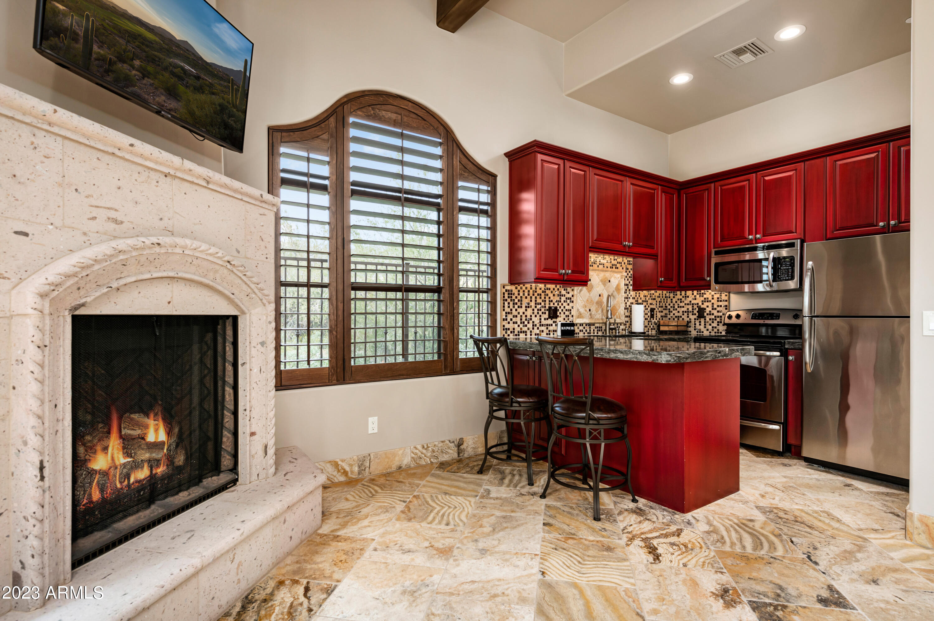 SIERRA HILLS - Residential