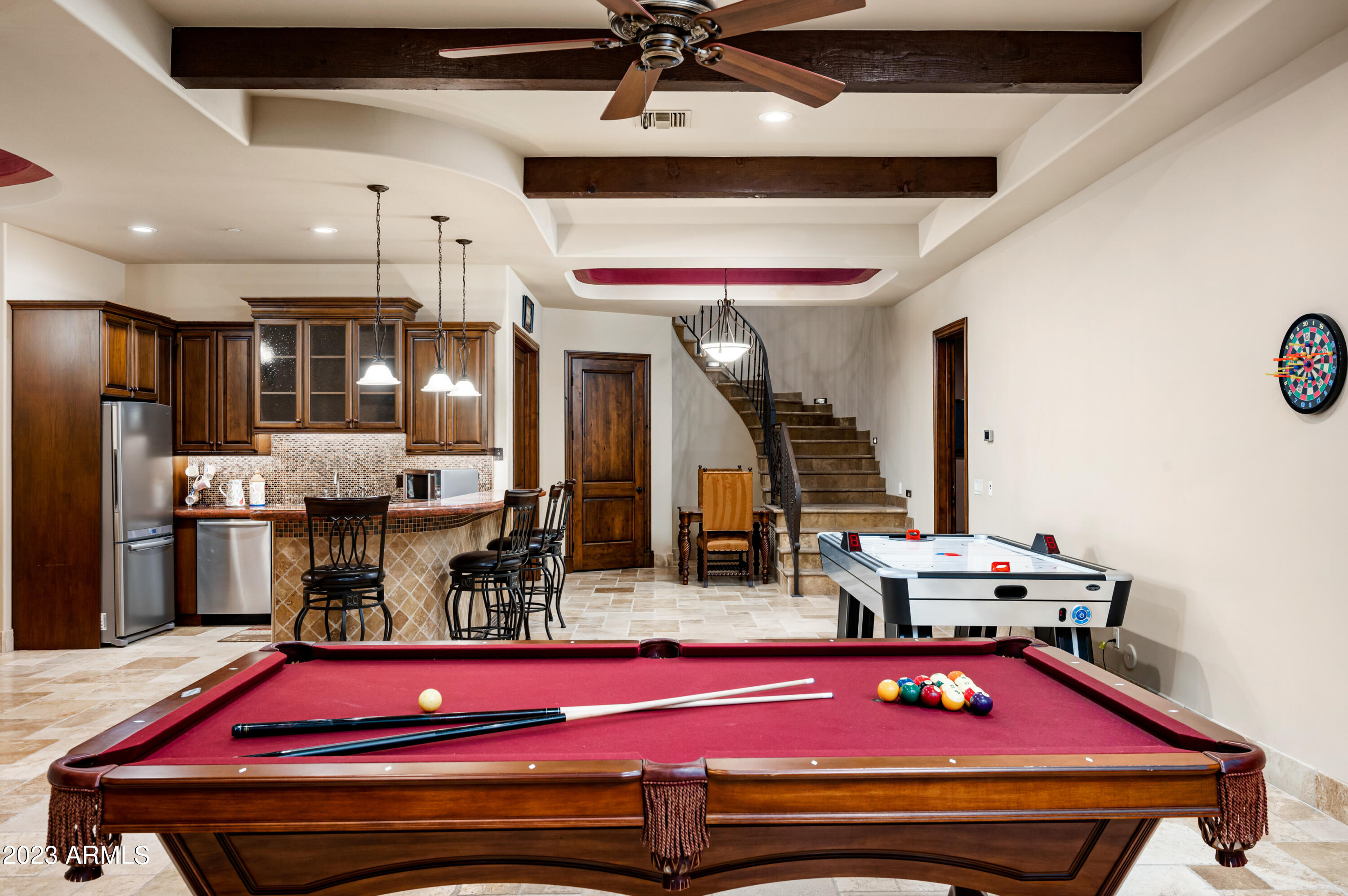 SIERRA HILLS - Residential