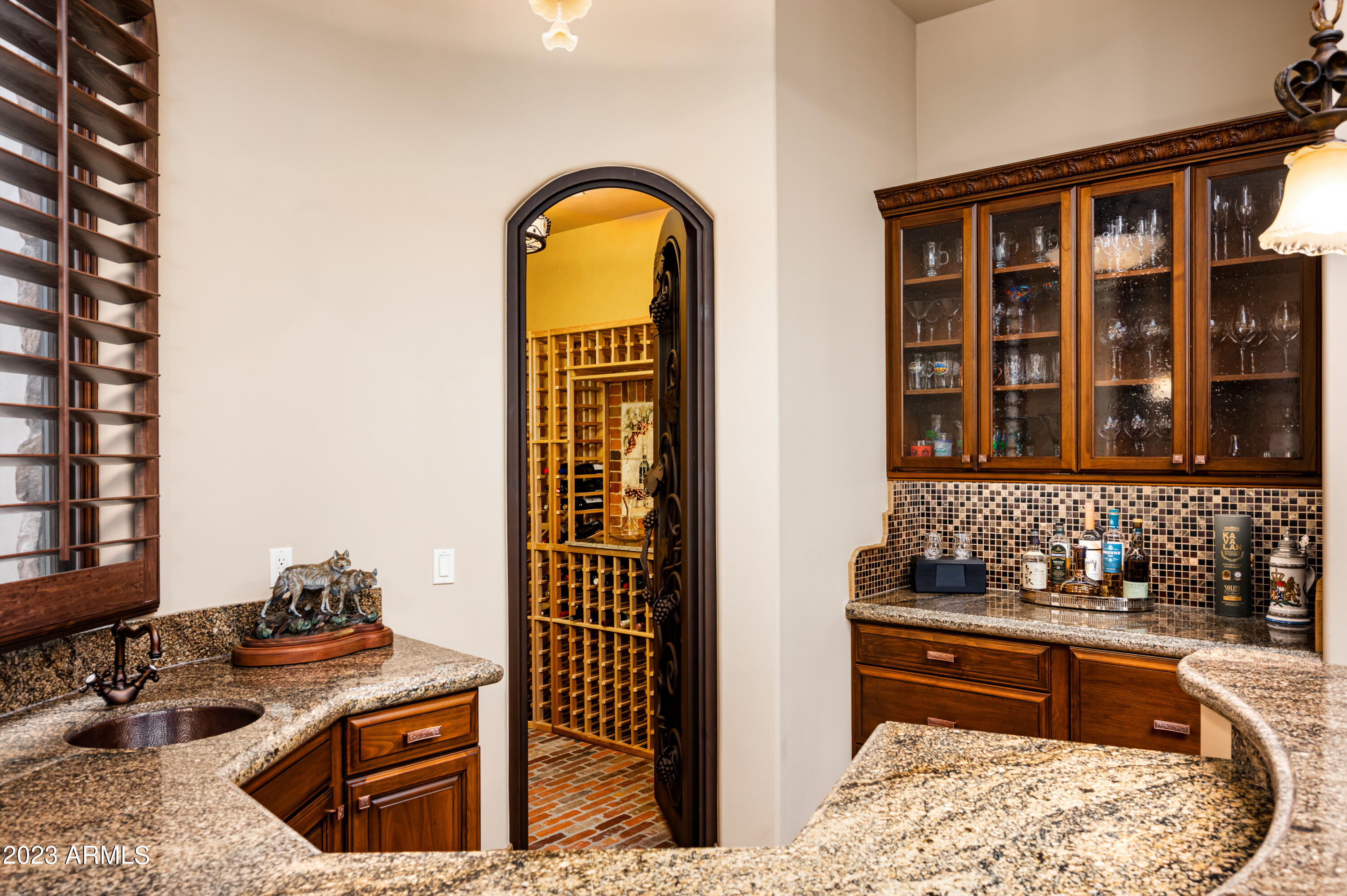 SIERRA HILLS - Residential