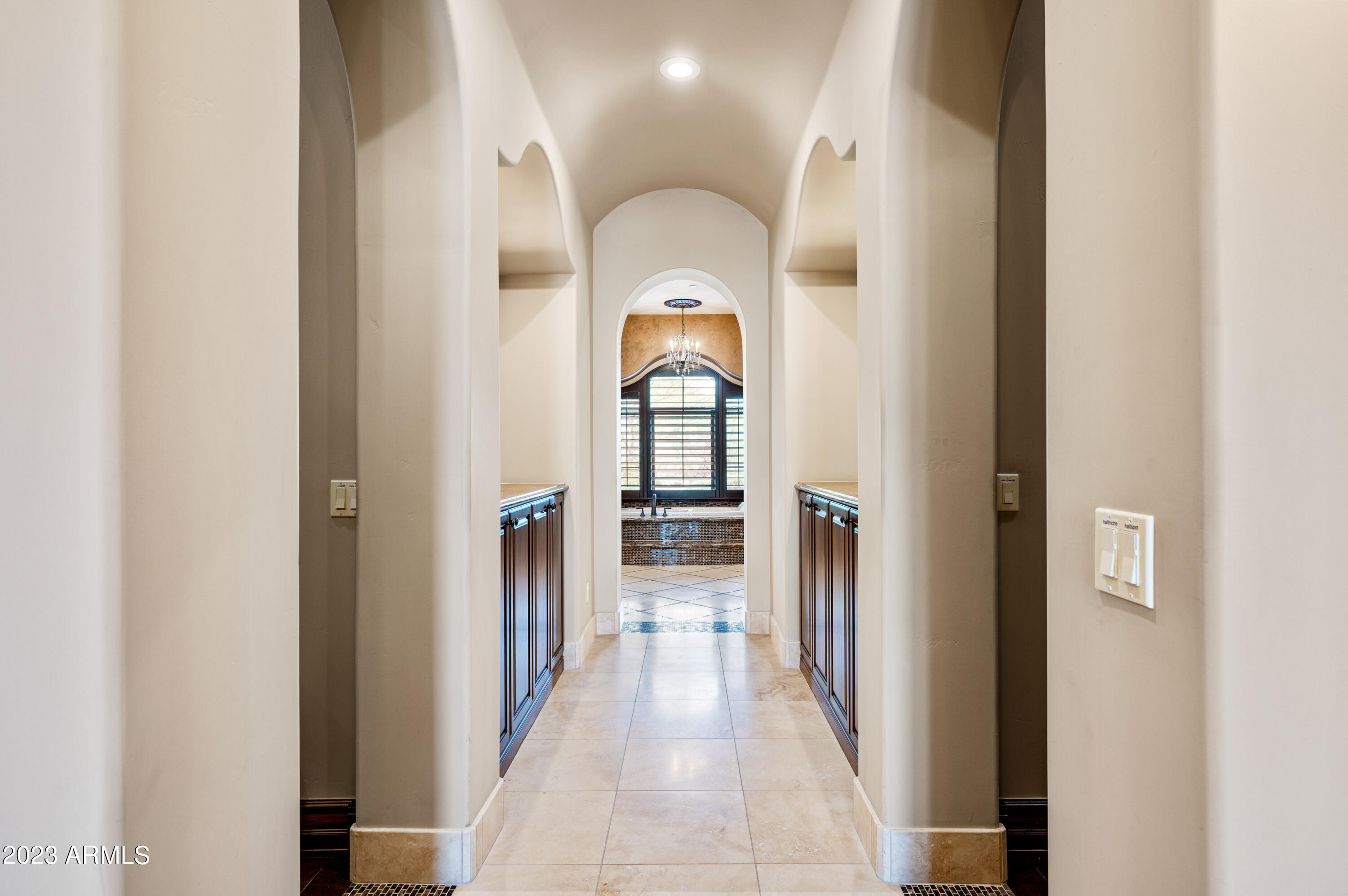 SIERRA HILLS - Residential