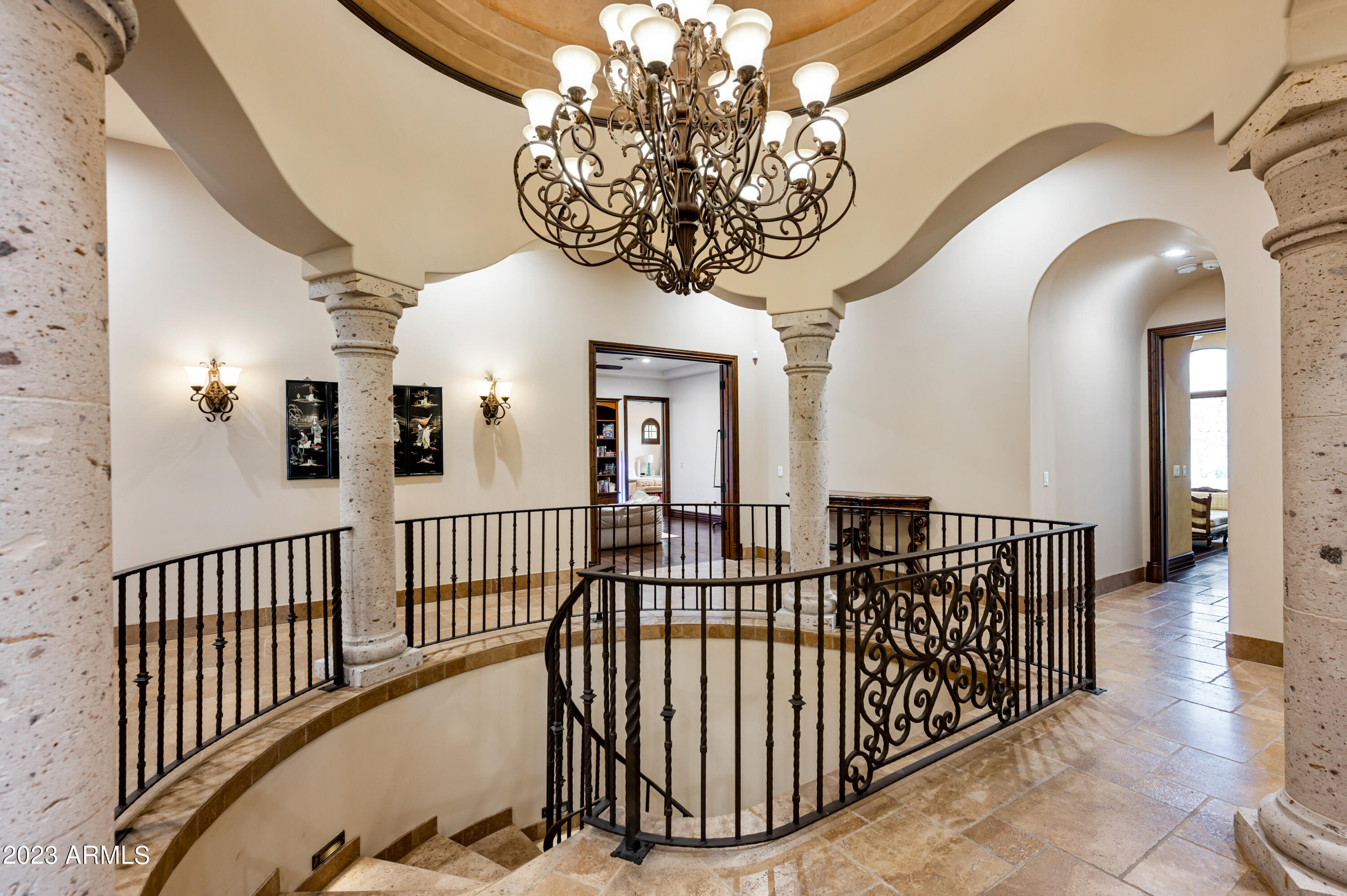 SIERRA HILLS - Residential