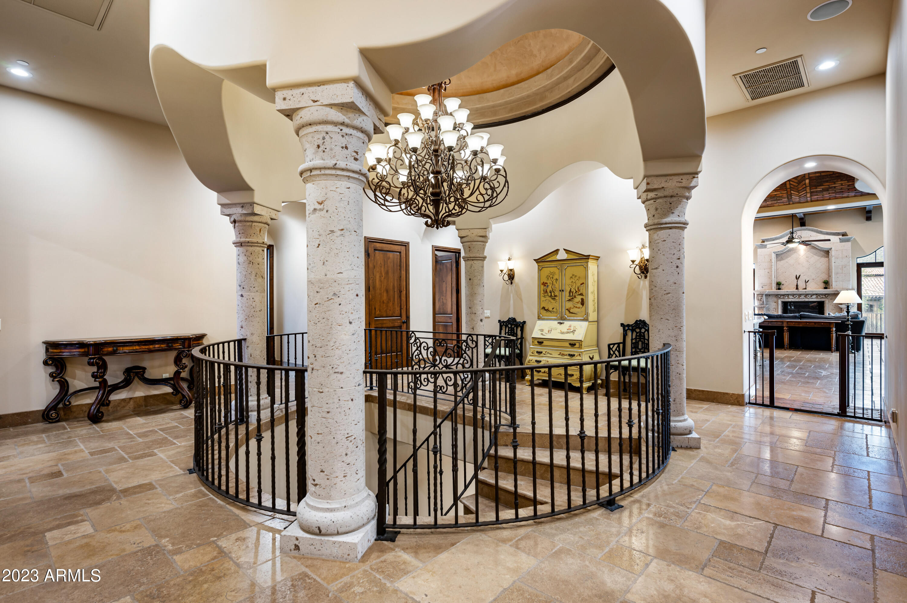 SIERRA HILLS - Residential