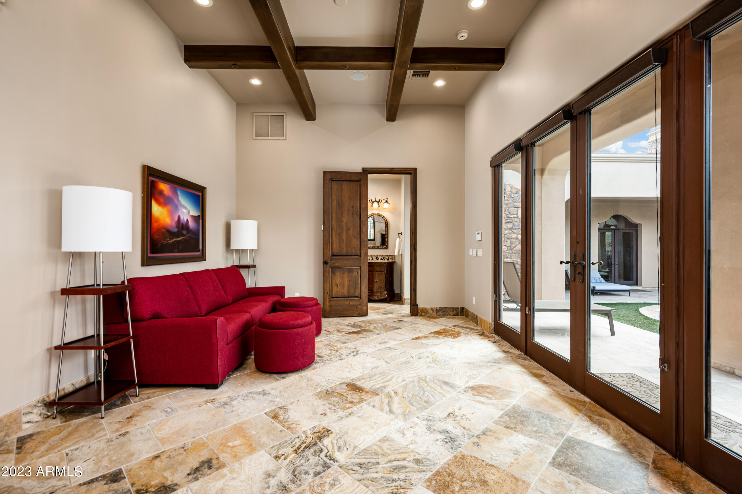 SIERRA HILLS - Residential