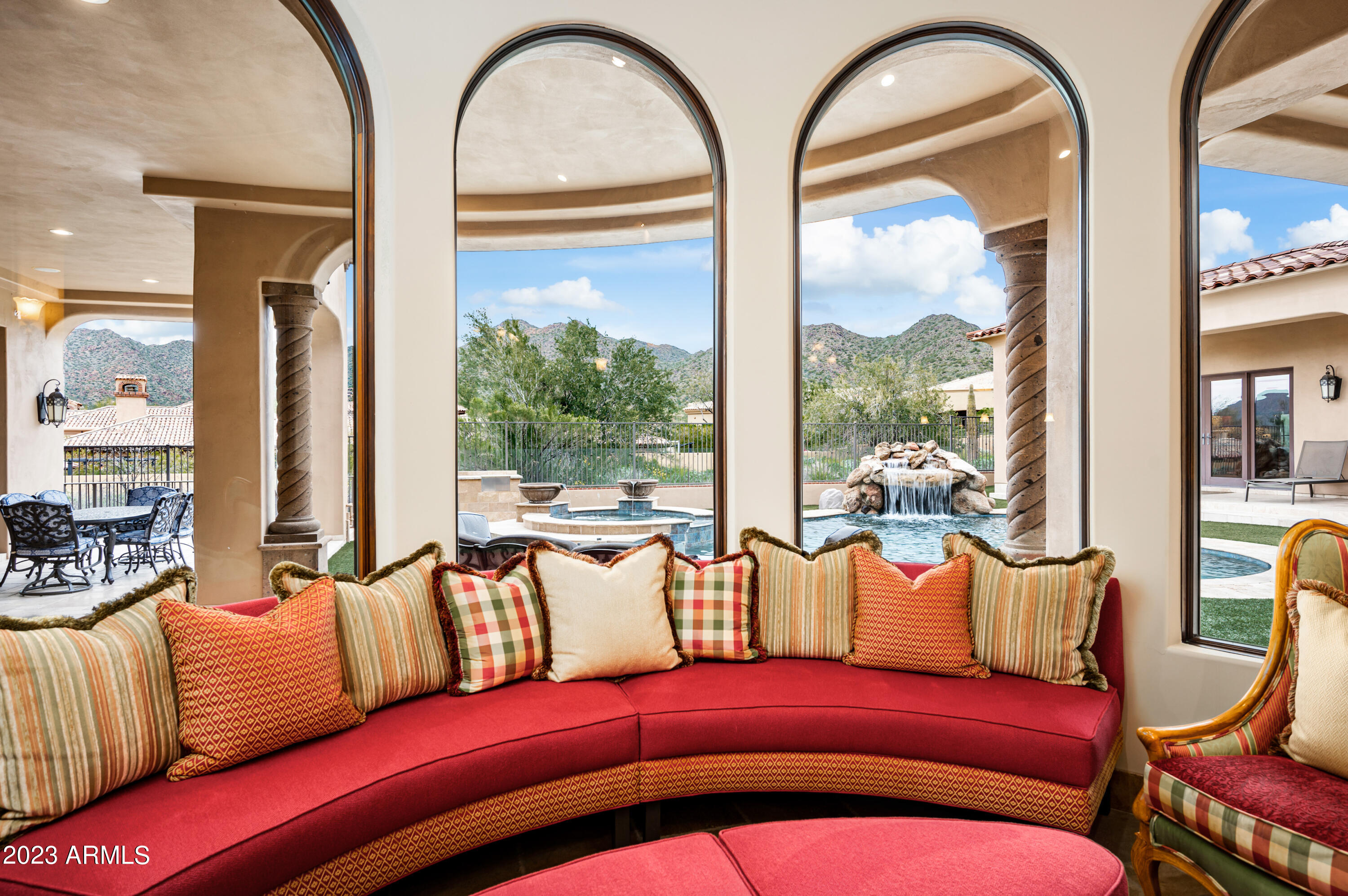 SIERRA HILLS - Residential