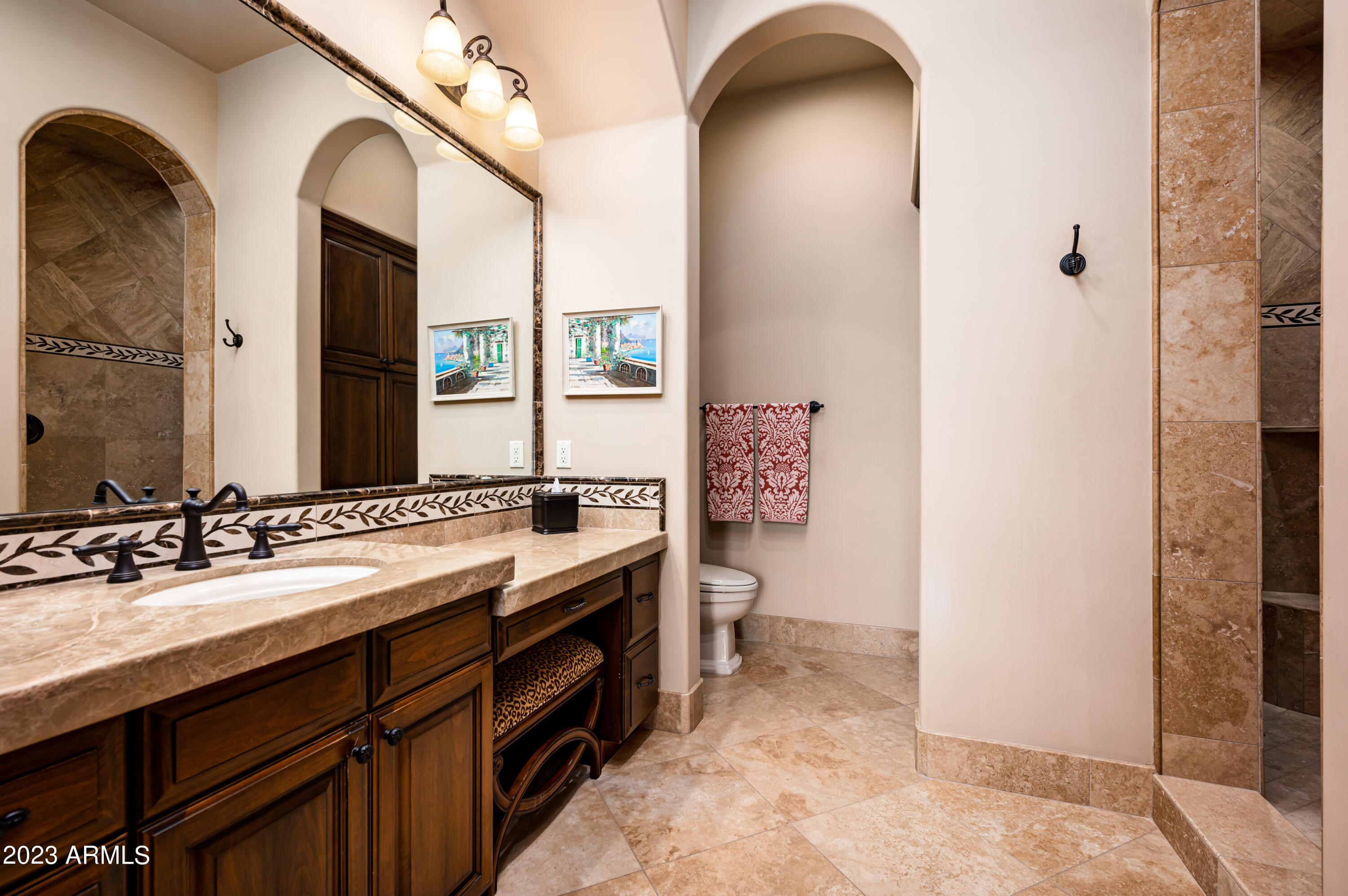 SIERRA HILLS - Residential