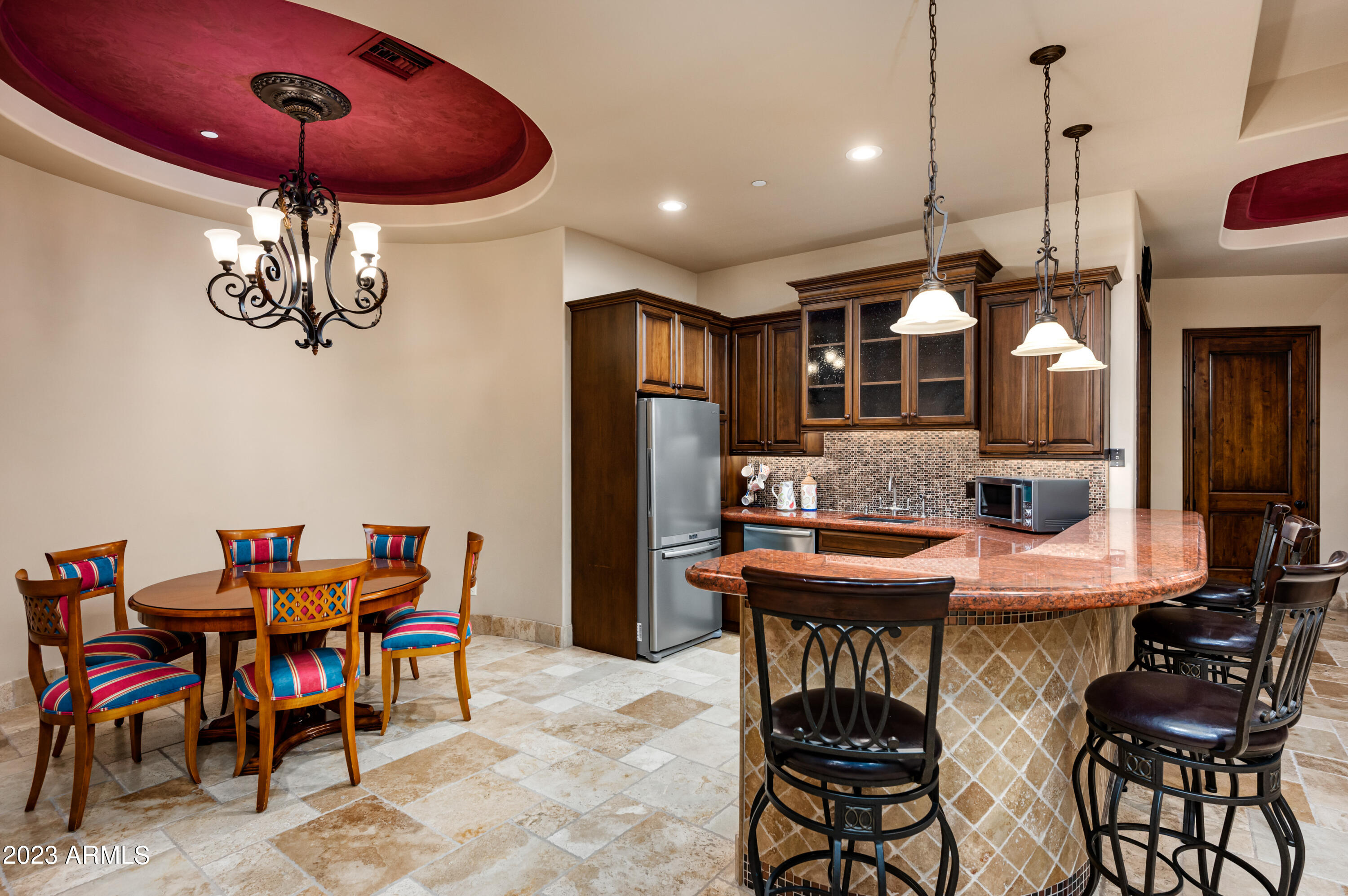 SIERRA HILLS - Residential